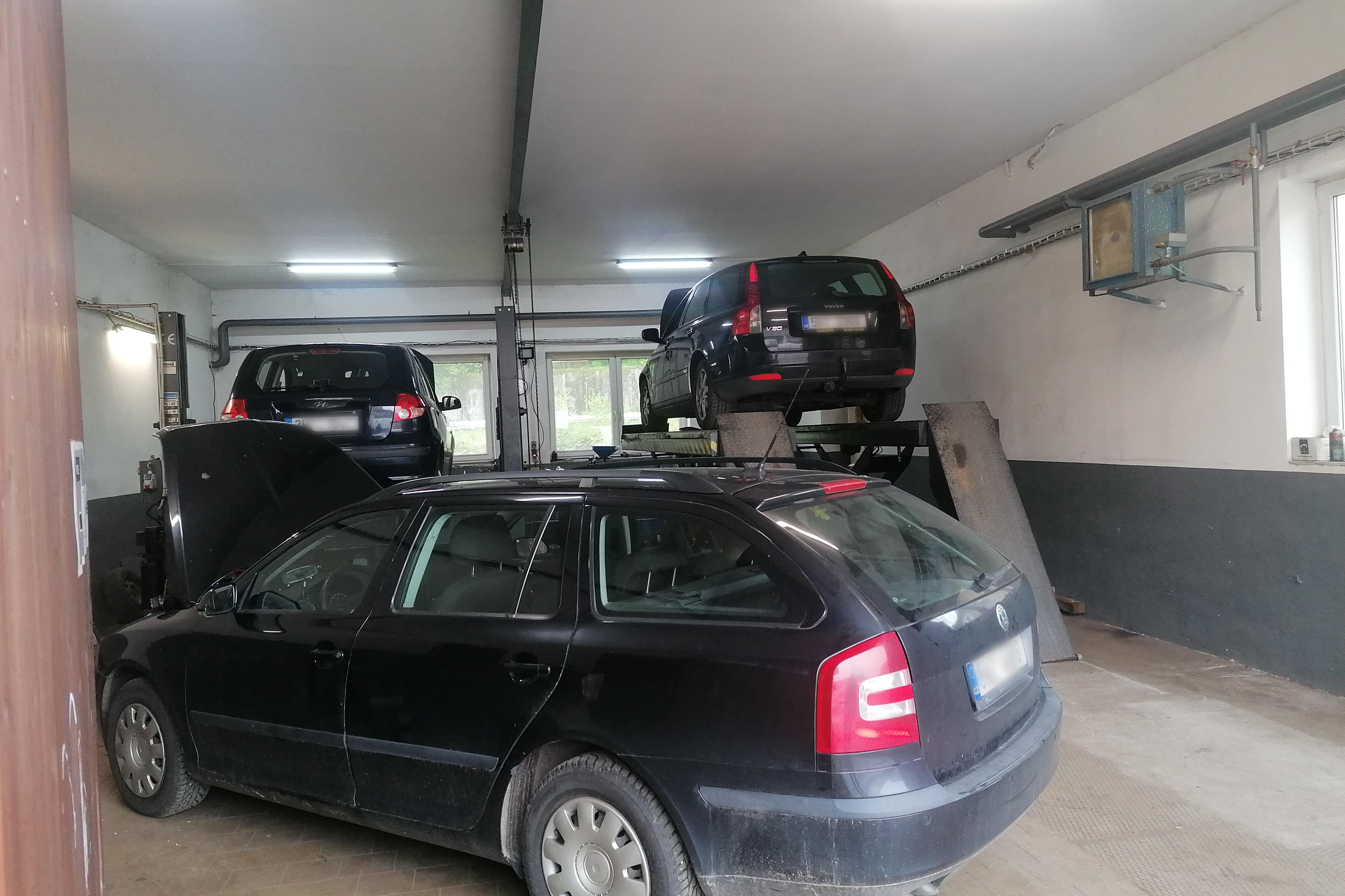 AUTOSERVIS-PNEUSERVIS Vaneček