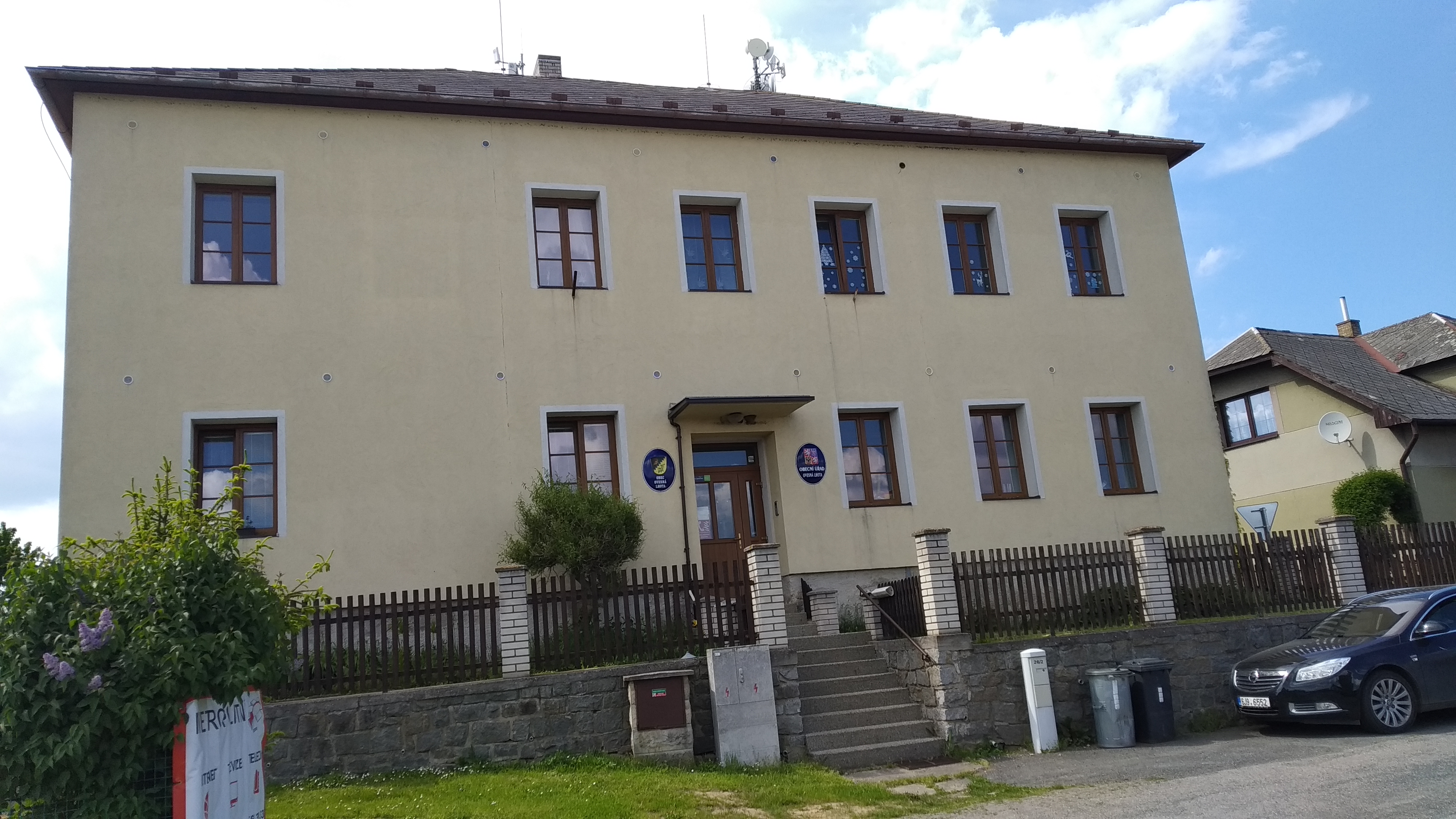 Ovesná Lhota - obecní úřad