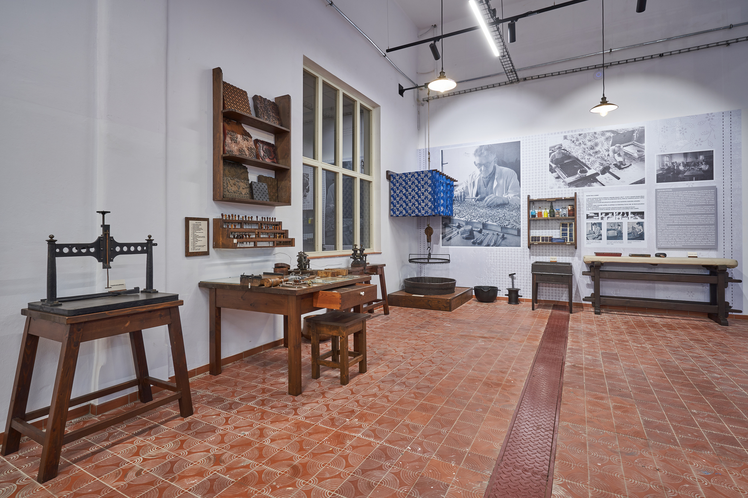 Městské muzeum ve Dvoře Králové nad Labem - Expozice textilního tisku foto 6