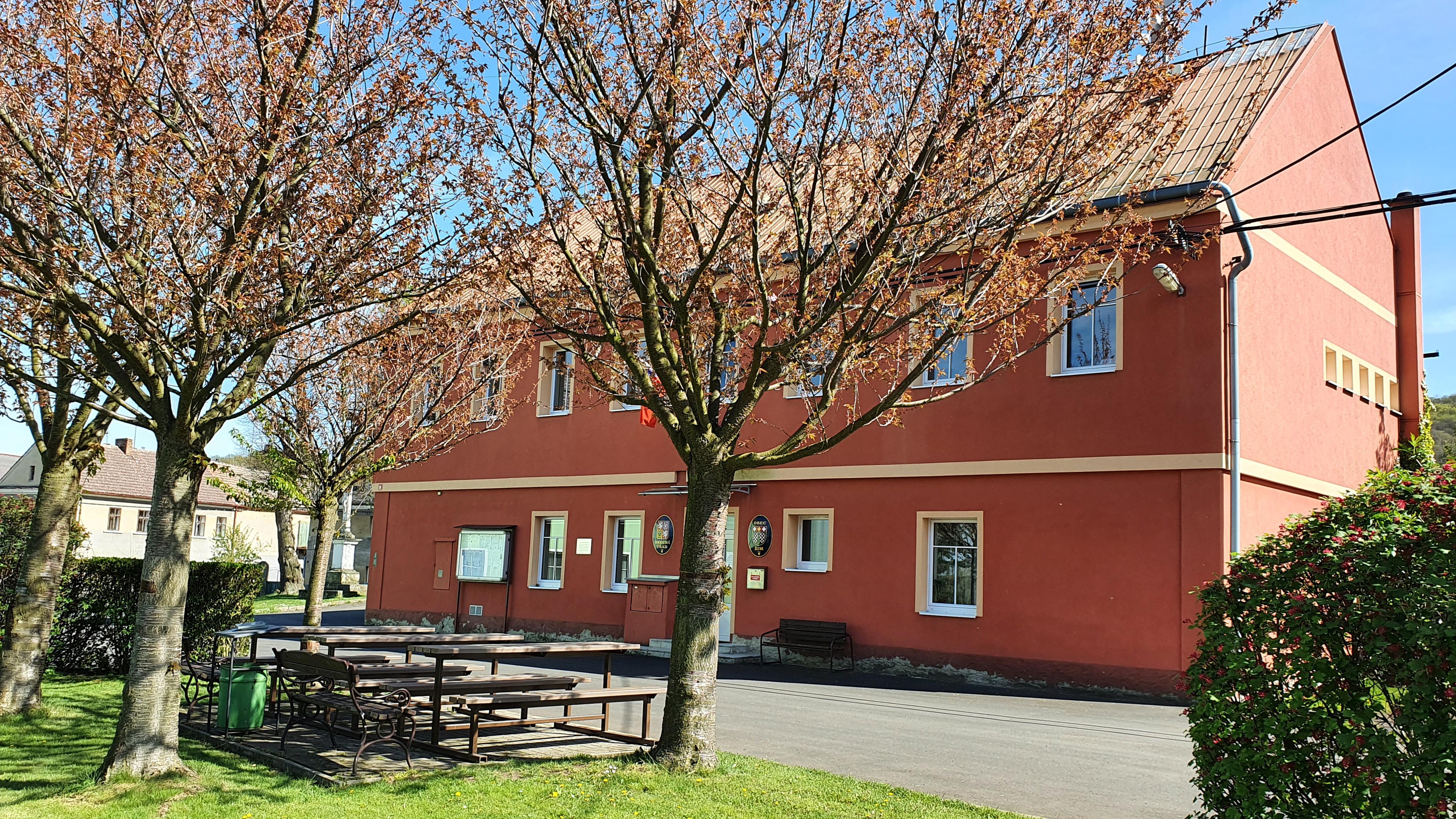 Žim - obecní úřad foto 3