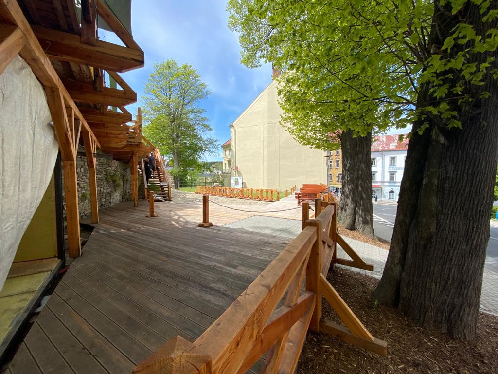 Nabíjecí stanice Grill a Restaurace Pod Lípami foto 5