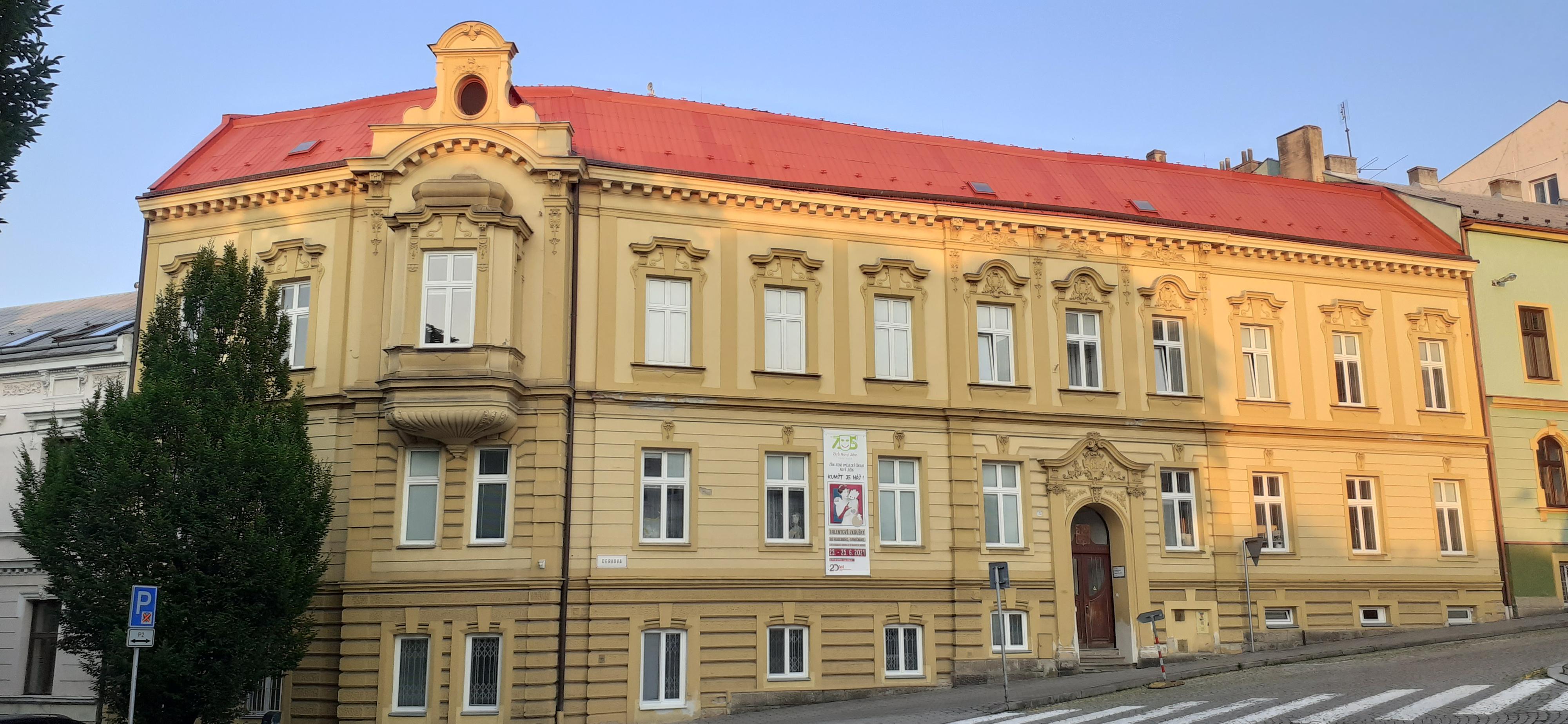 ZUŠ Nový Jičín, Derkova foto 4