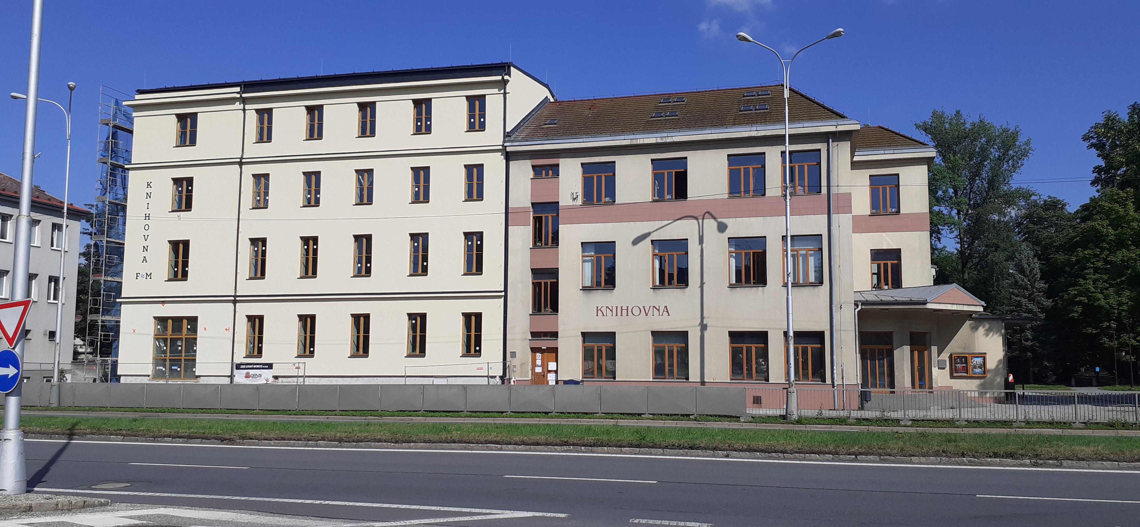 Městská knihovna F-M, pobočka Místek foto 5