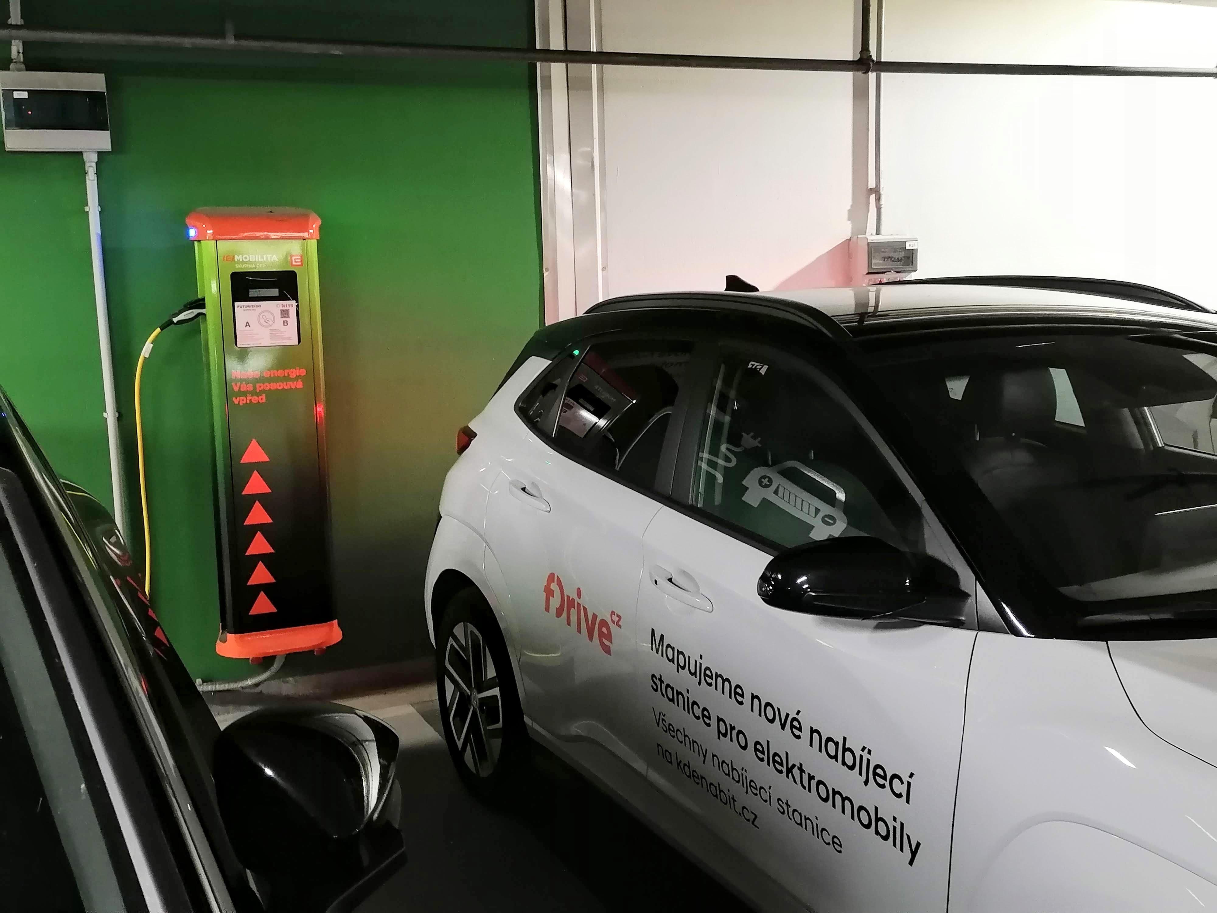 Nabíjecí stanice ČEZ