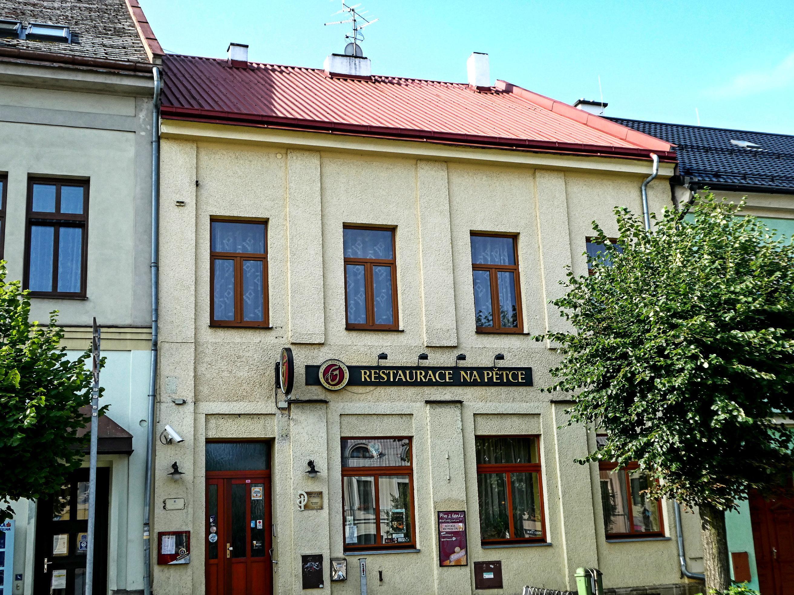 Restaurace Na pětce foto 2
