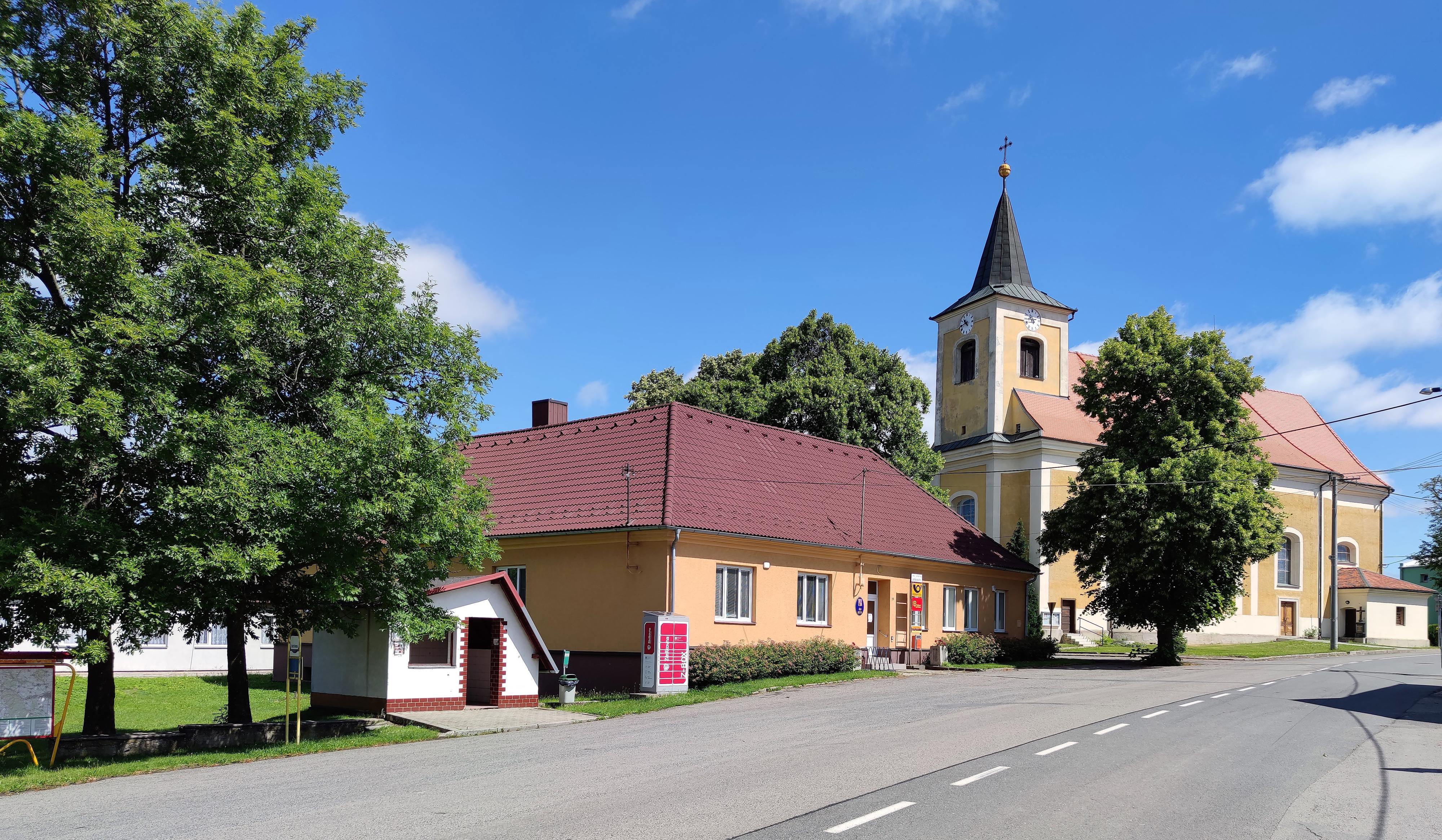 Drahany - úřad městyse foto 2