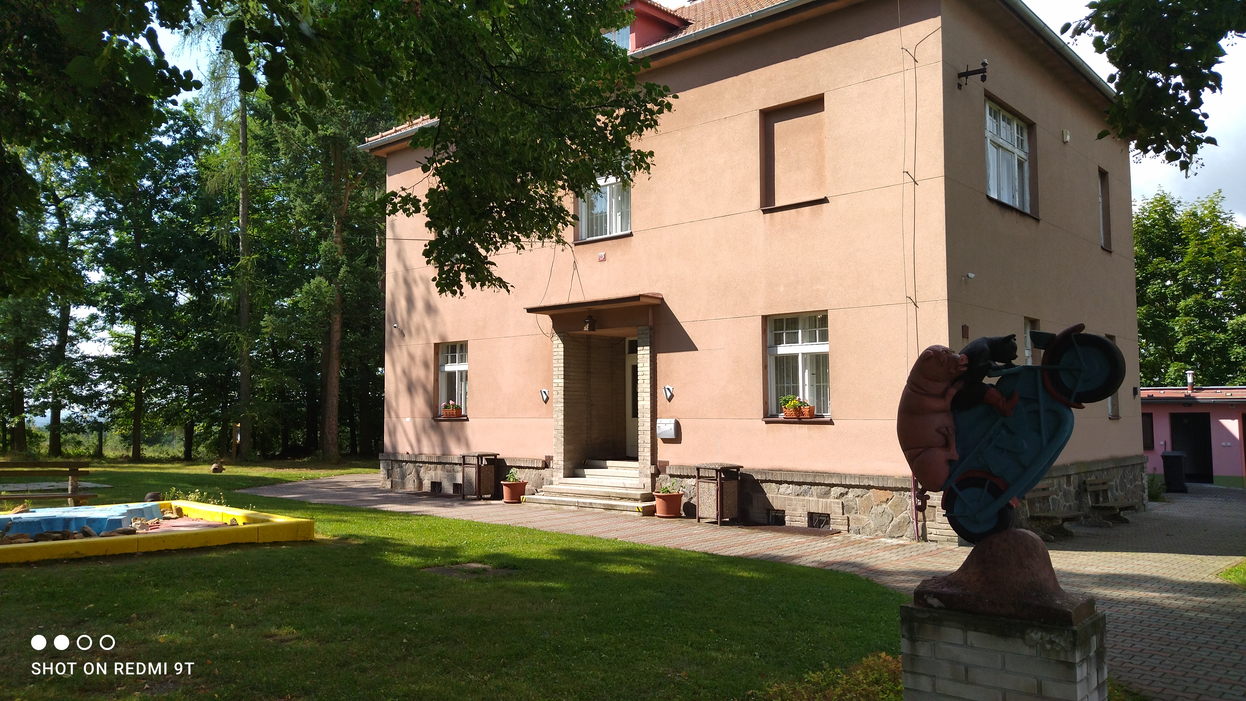 Památník Josefa Lady a jeho dcery Aleny foto 3