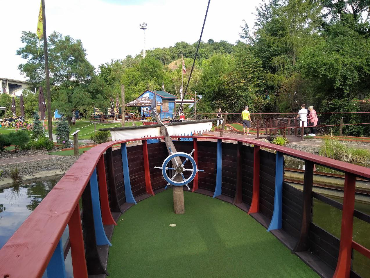 Minigolf - Pirátí zátoka foto 6