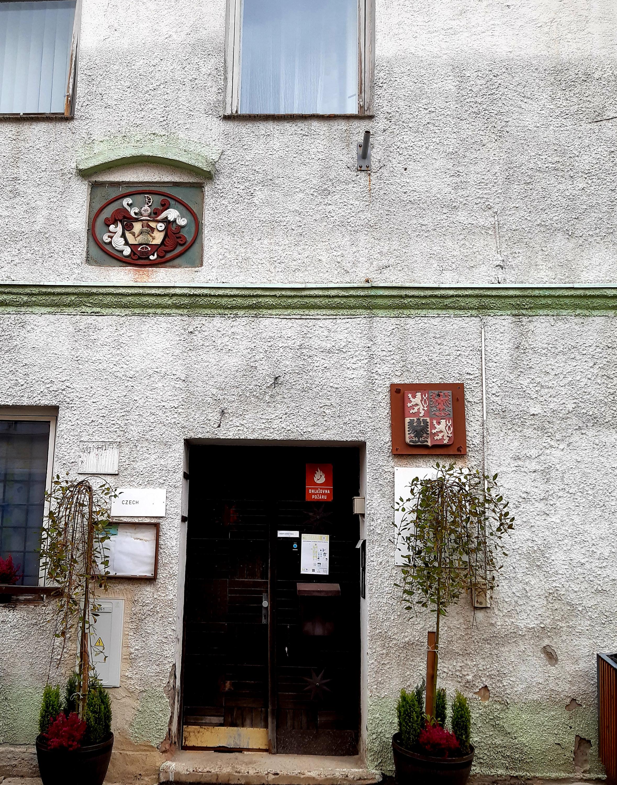 Hora Svaté Kateřiny - městský úřad foto 3