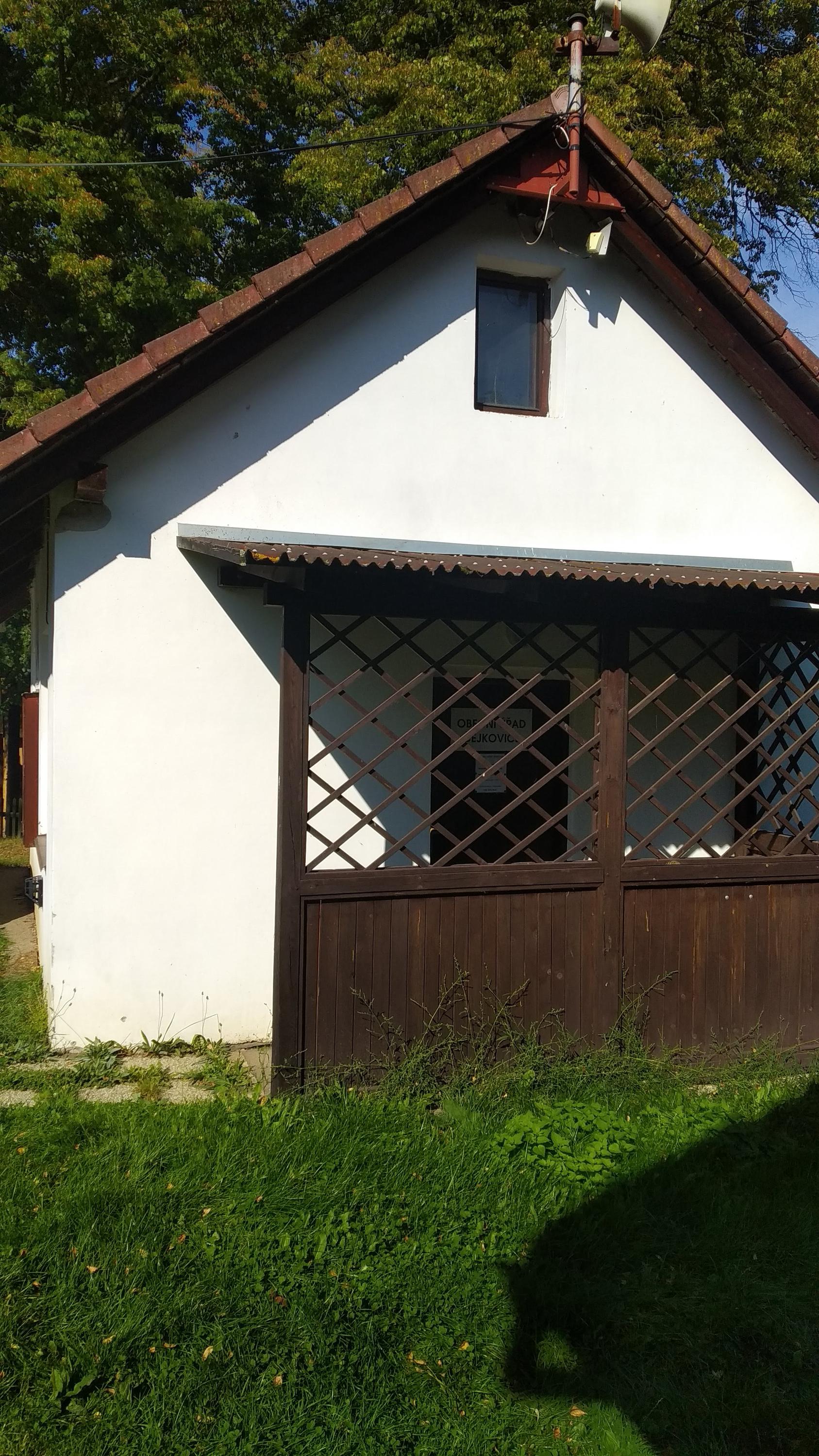 Čejkovice - obecní úřad foto 2