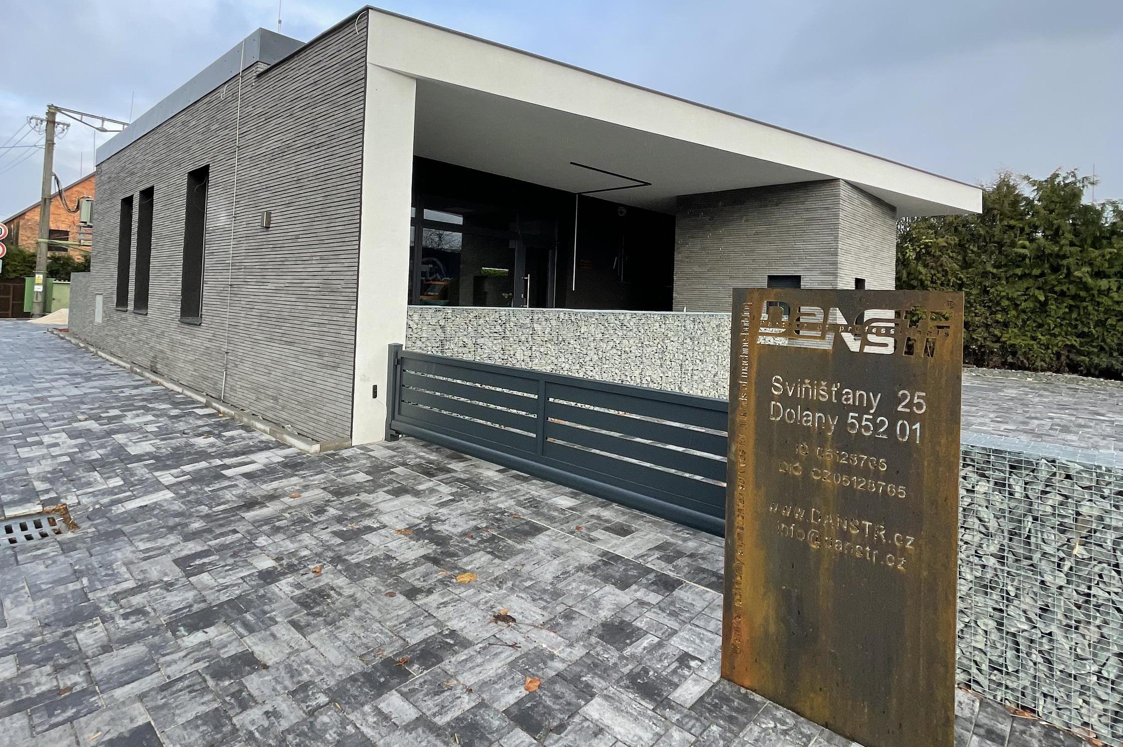 DANSTR Partner of Professionals