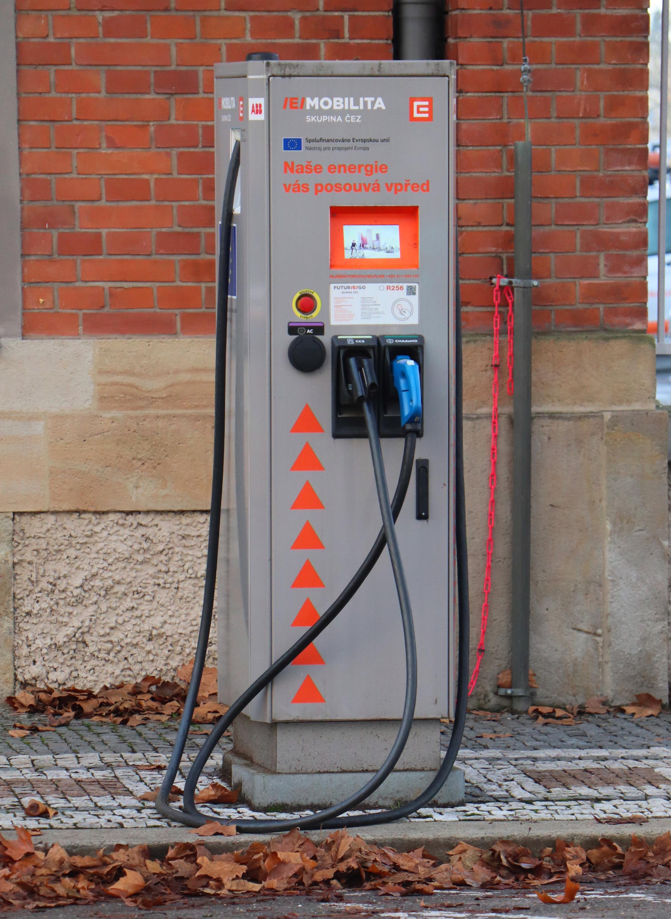 Nabíjecí stanice ČEZ foto 2