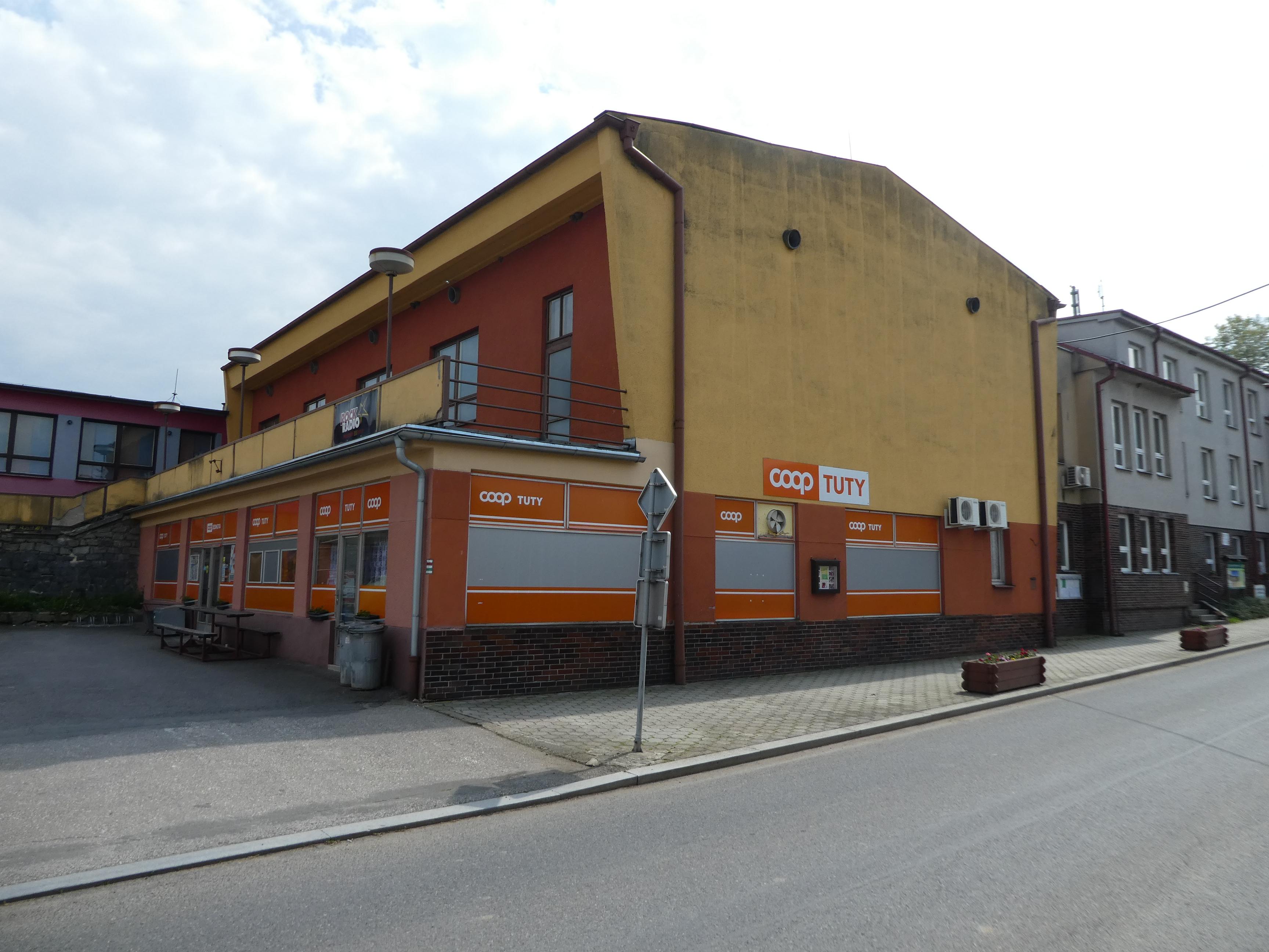 Supermarket Trefa foto 2