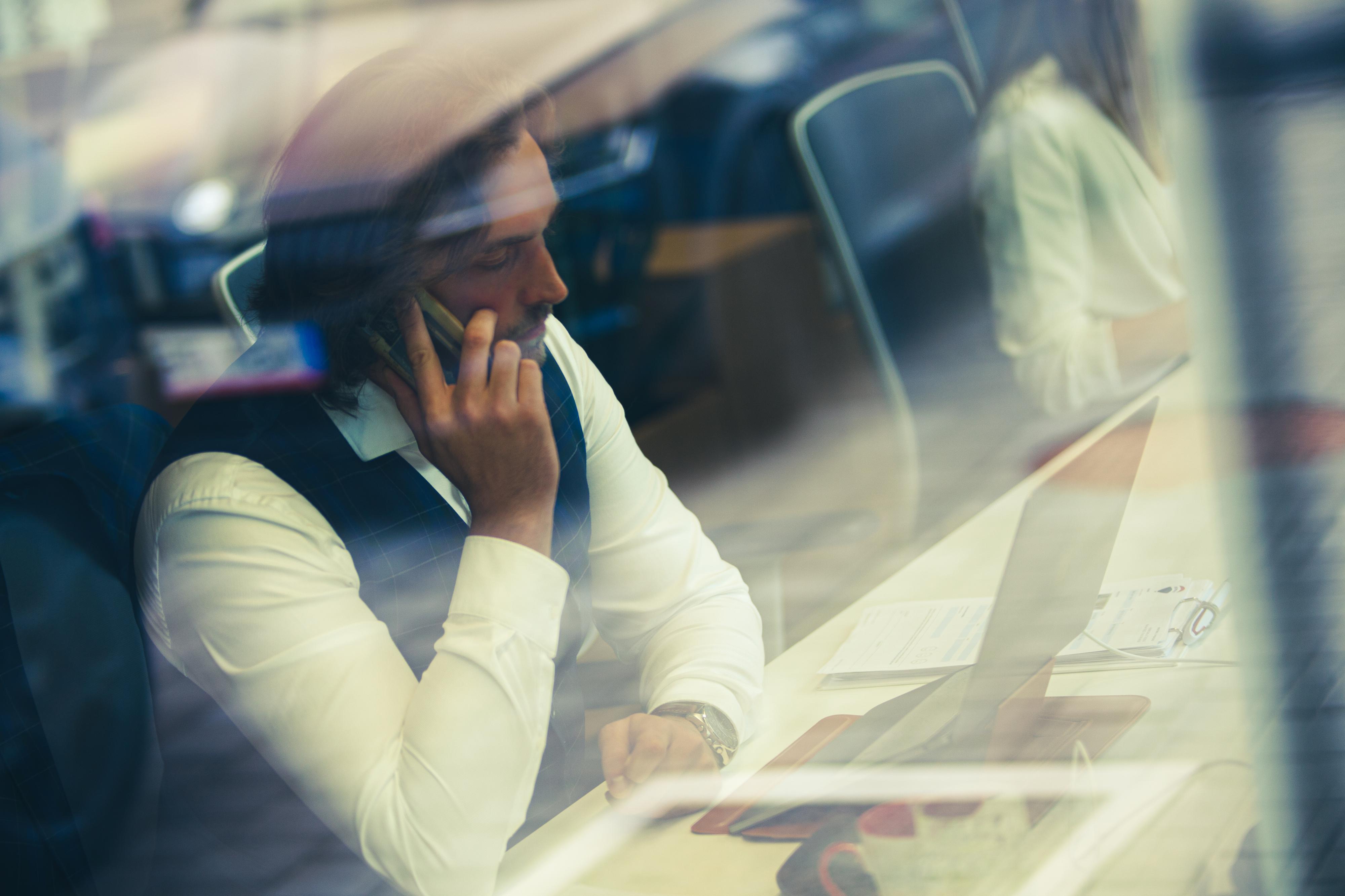 Igor Loškár - realitní makléř RE/MAX Delux foto 3