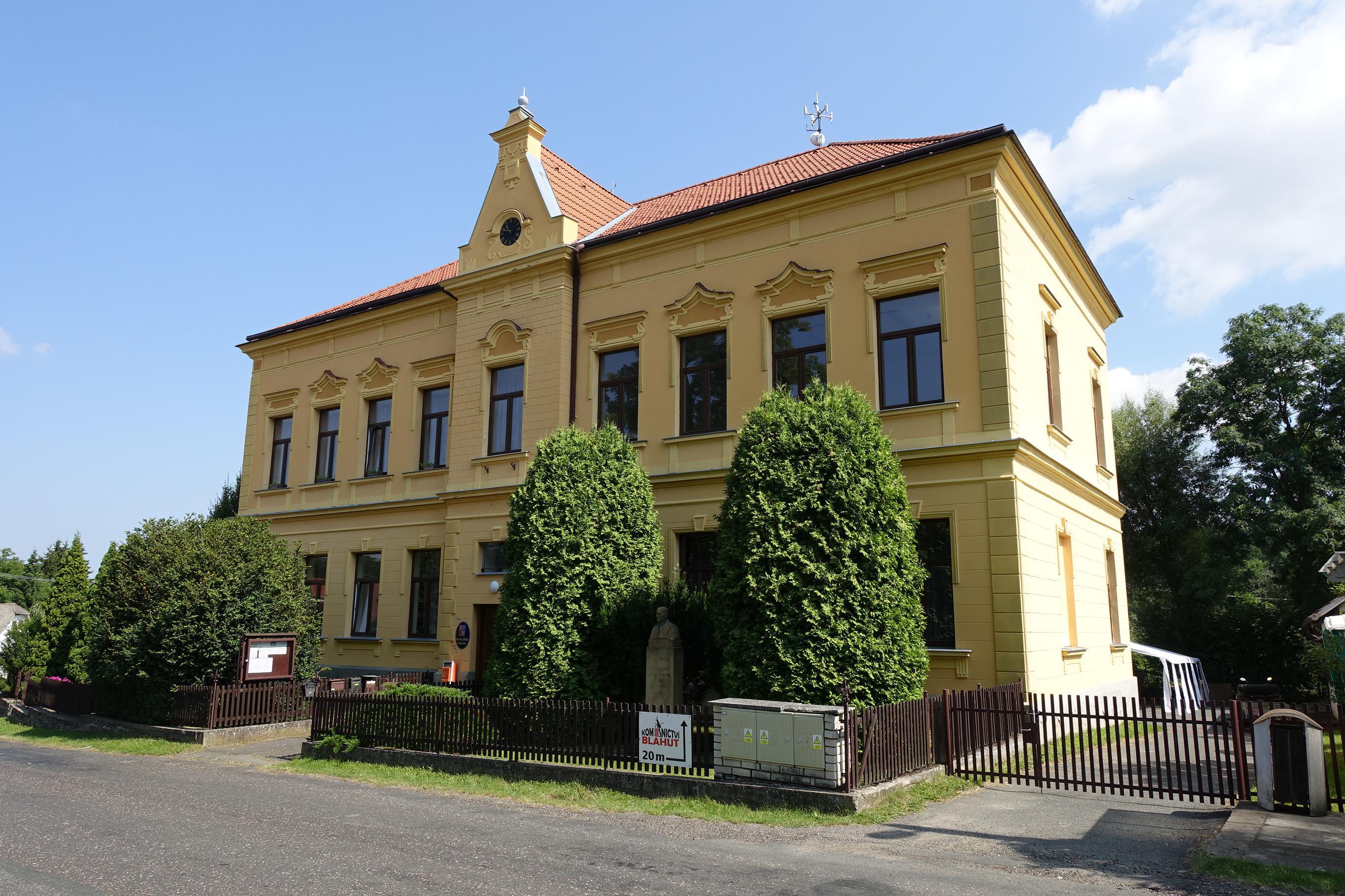 Sudějov - obecní úřad foto 4