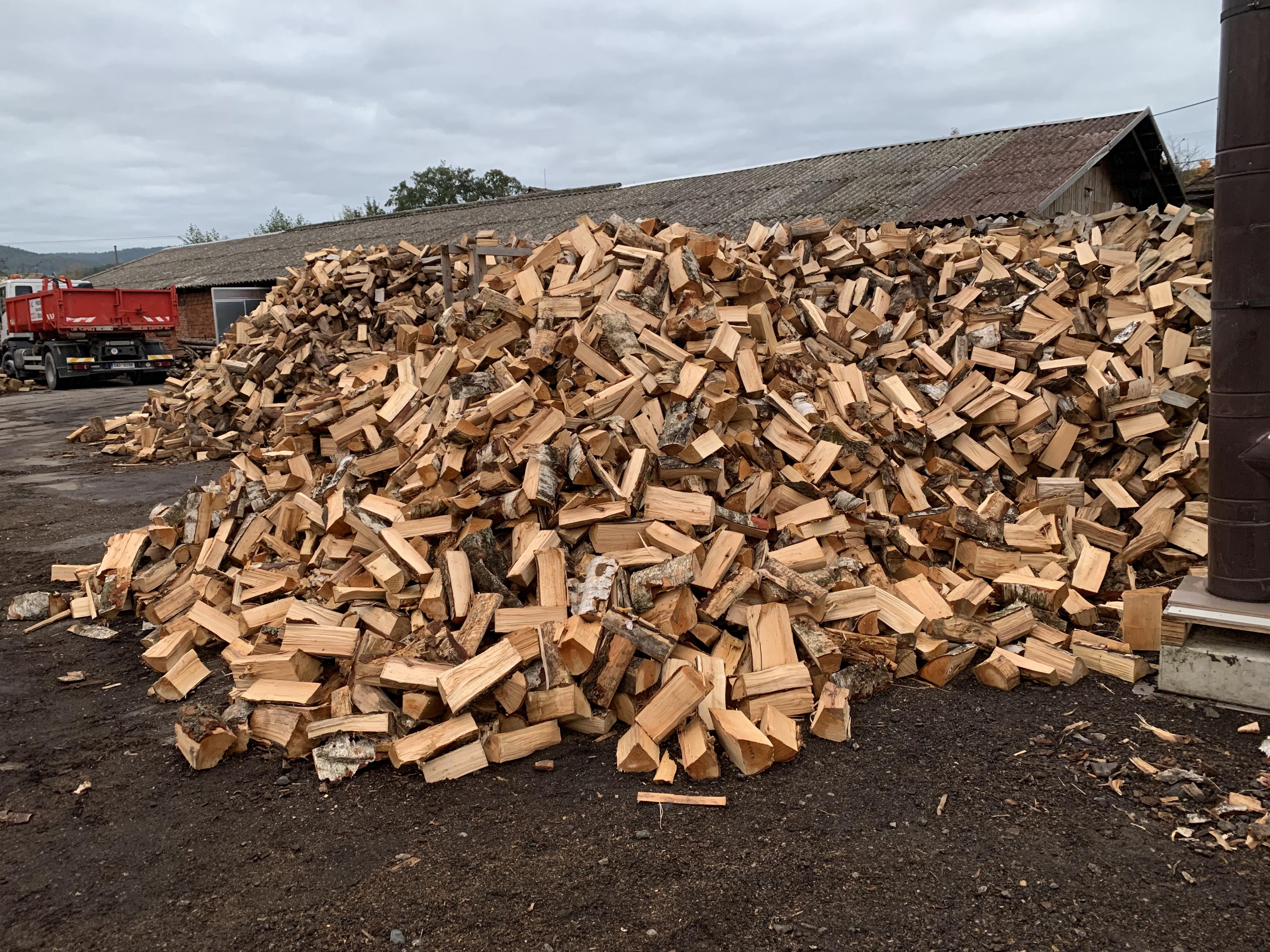 Prodej palivového dřeva - 1. VINOHRADSKÁ ENERGETICKÁ, s.r.o. foto 5