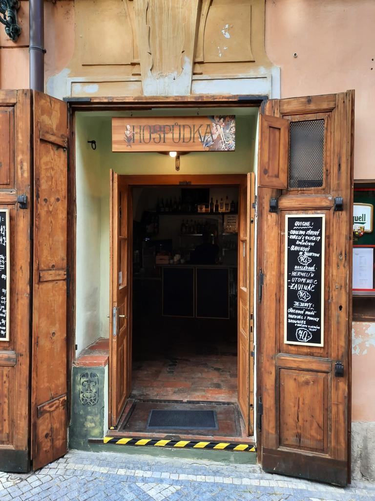 Hospůdka U TŘÍ SEKYREK foto 2