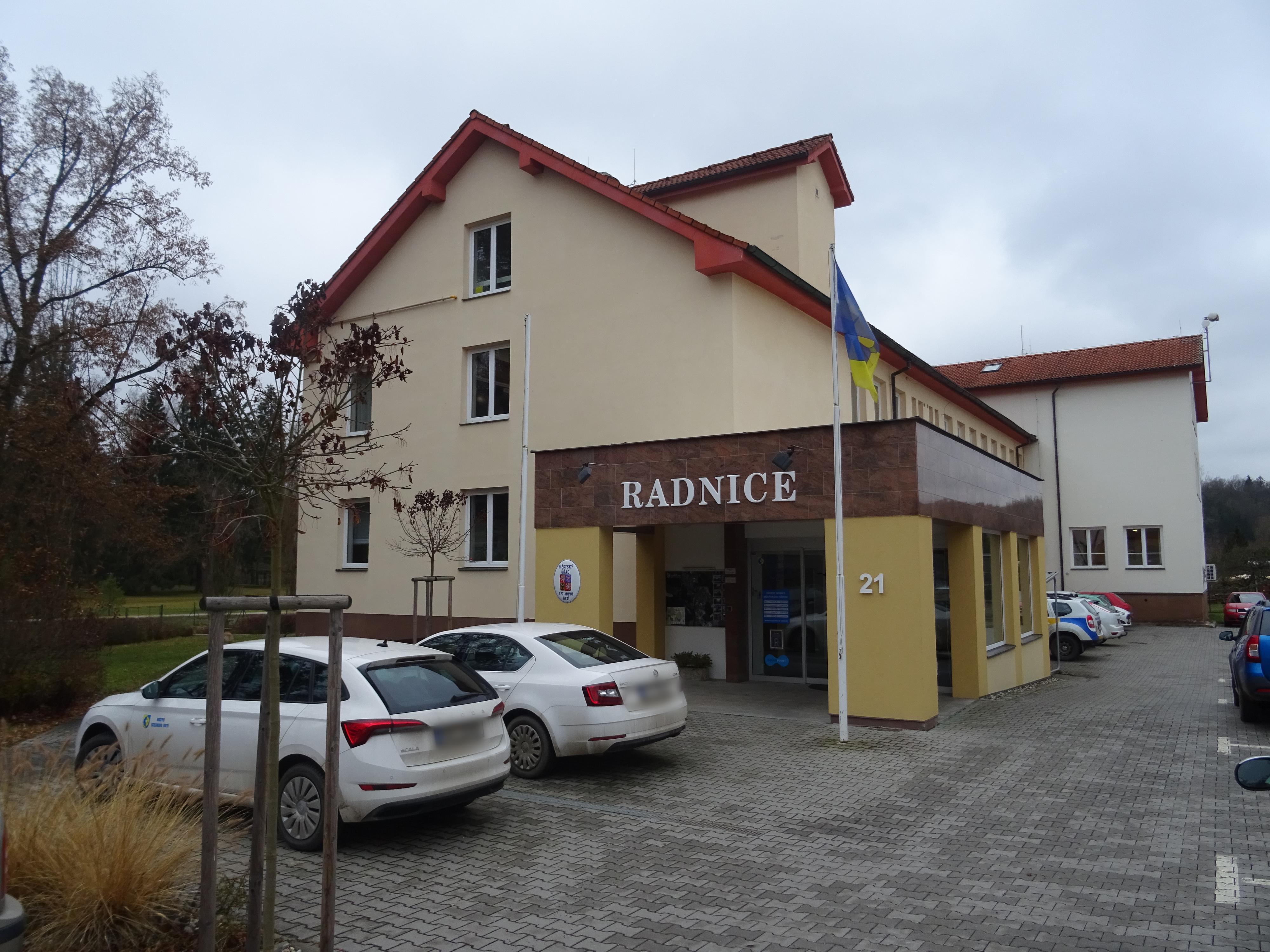 Sezimovo Ústí - městský úřad foto 2