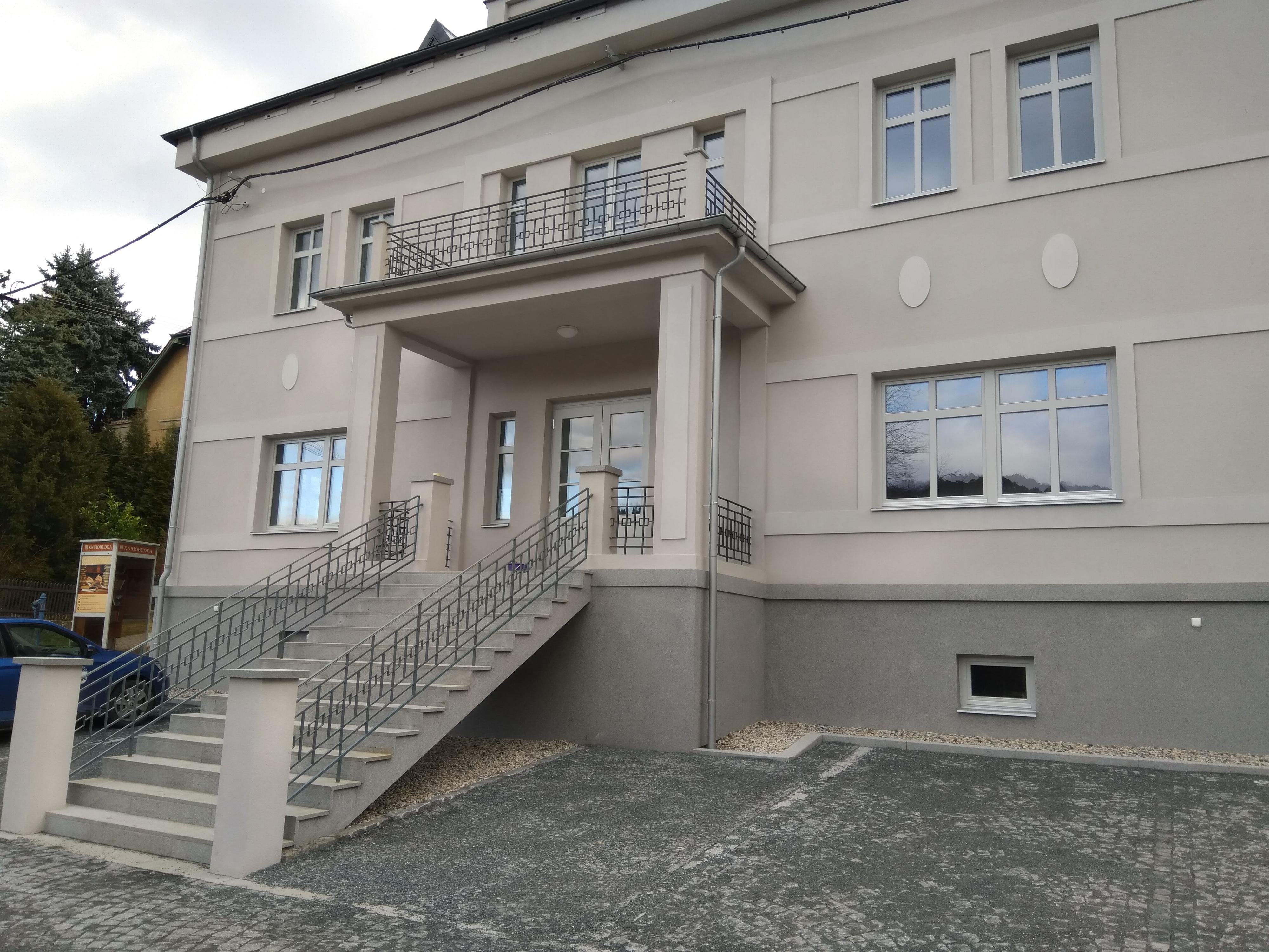 Roztoky - obecní úřad