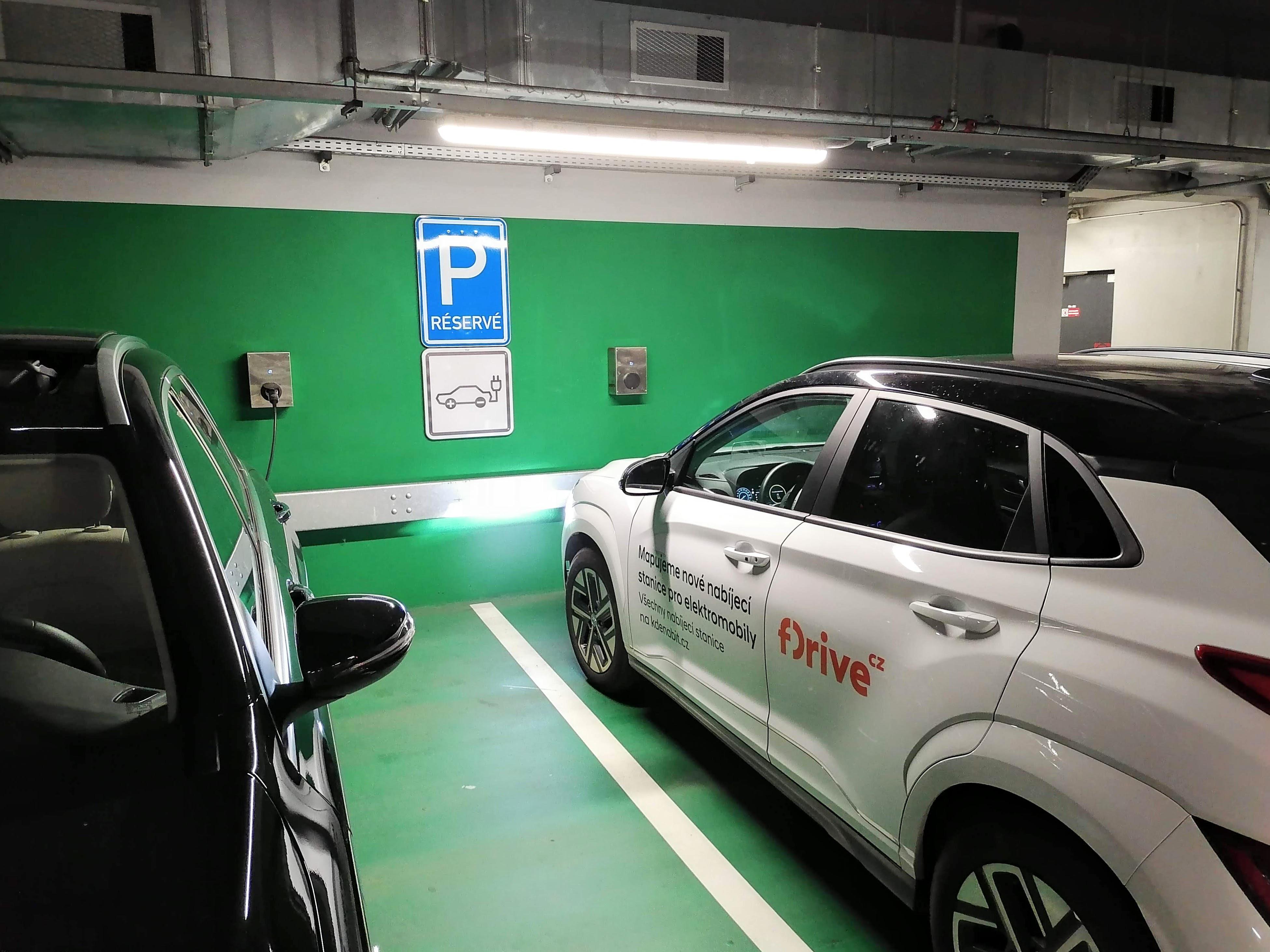 EVSELECT s.r.o. - Nabíjecí stanice