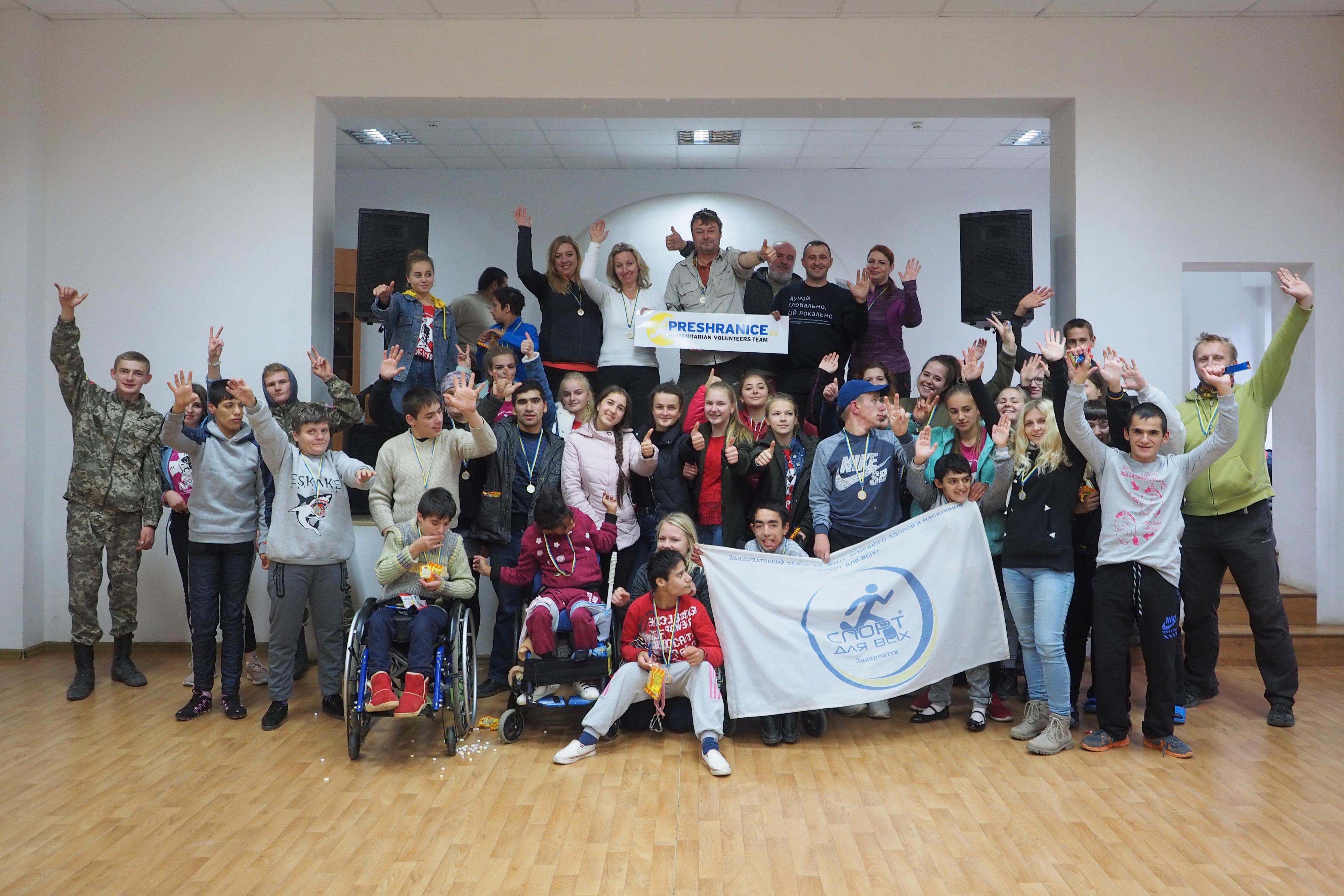 PŘES HRANICE EU z.s.