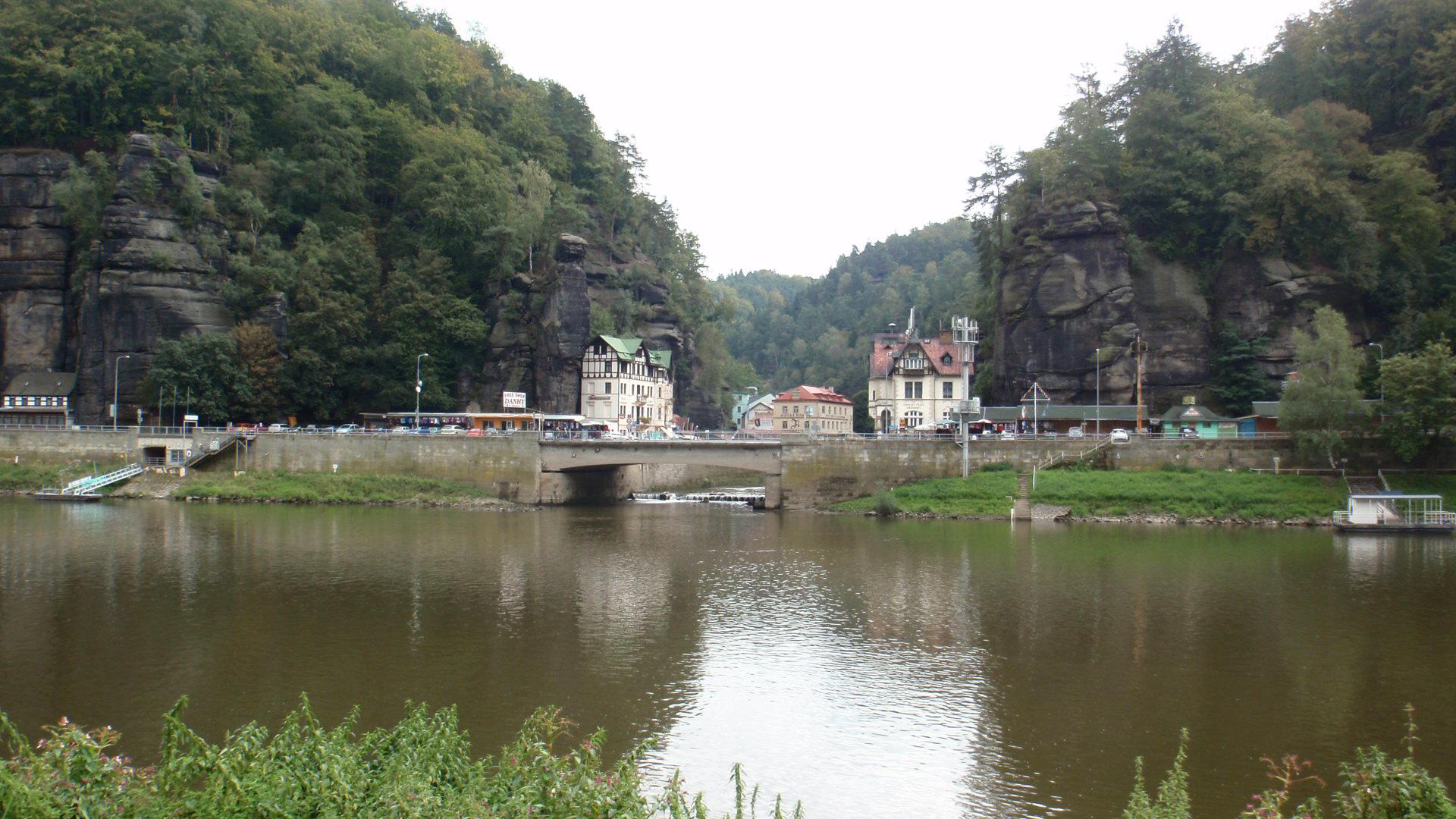 Hřensko - obecní úřad foto 2