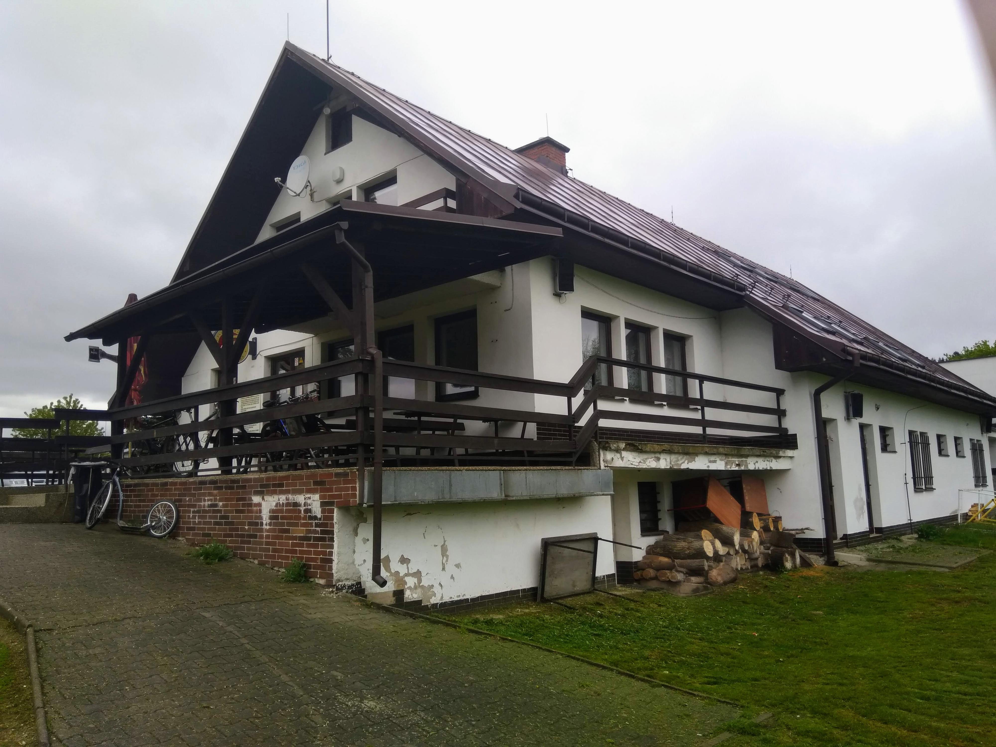 Kunčice nad Labem - obecní úřad foto 3