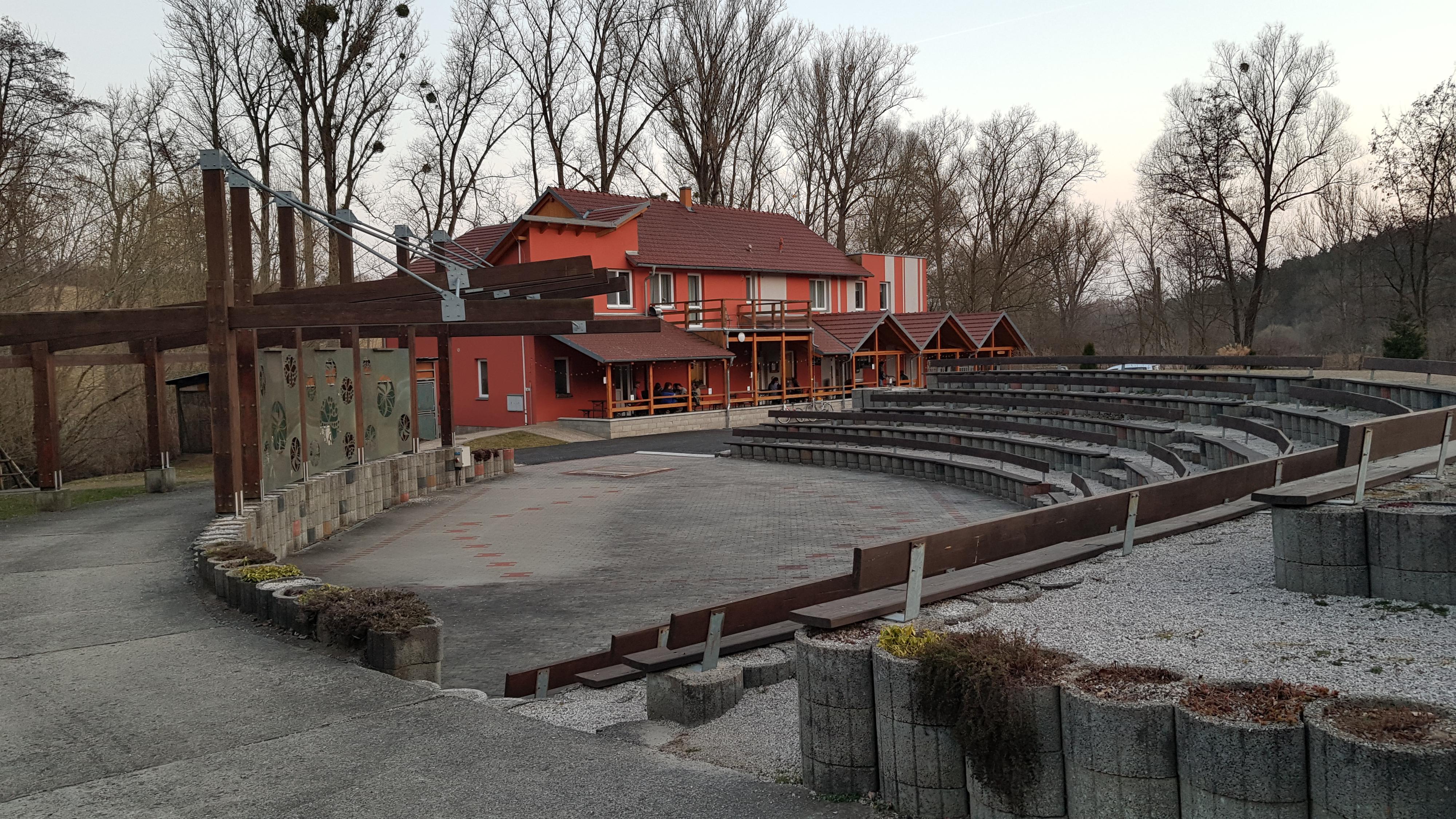 Penzion*** Amfík Bukovina Popovice foto 2