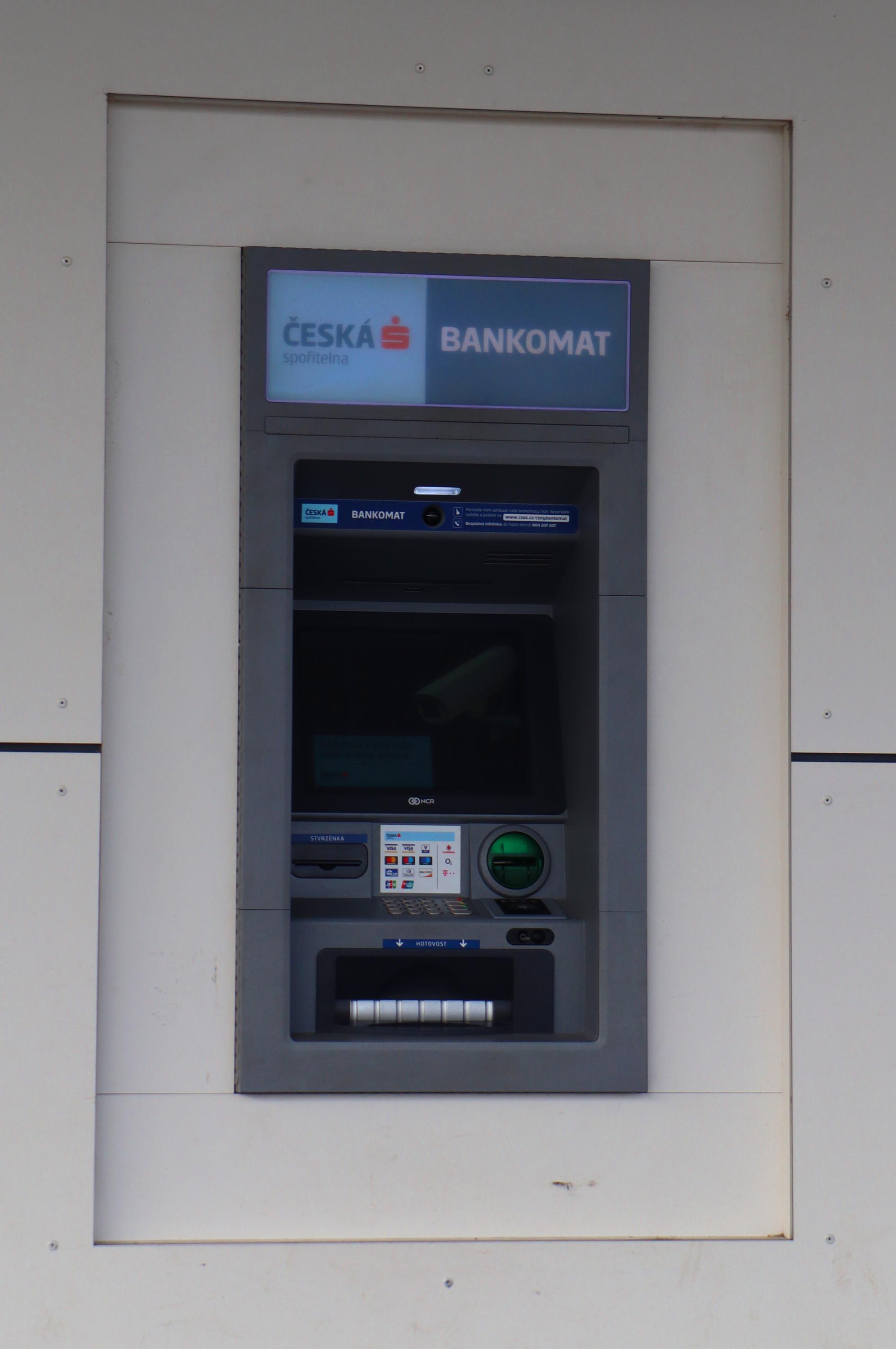 Bankomat České spořitelny foto 2