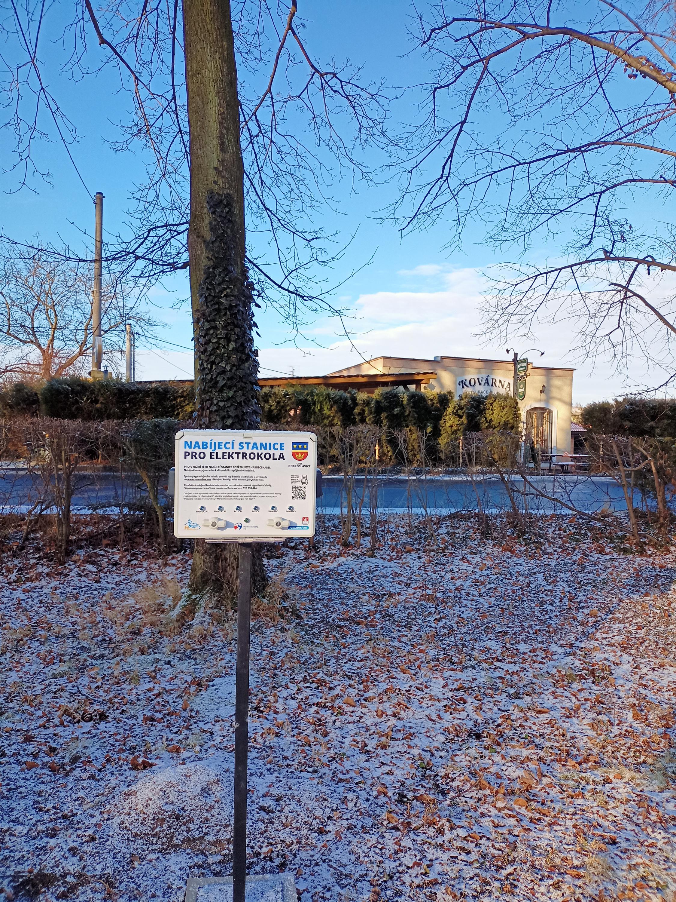 Nabíjecí stanice Pizzerie club Kuželna foto 2