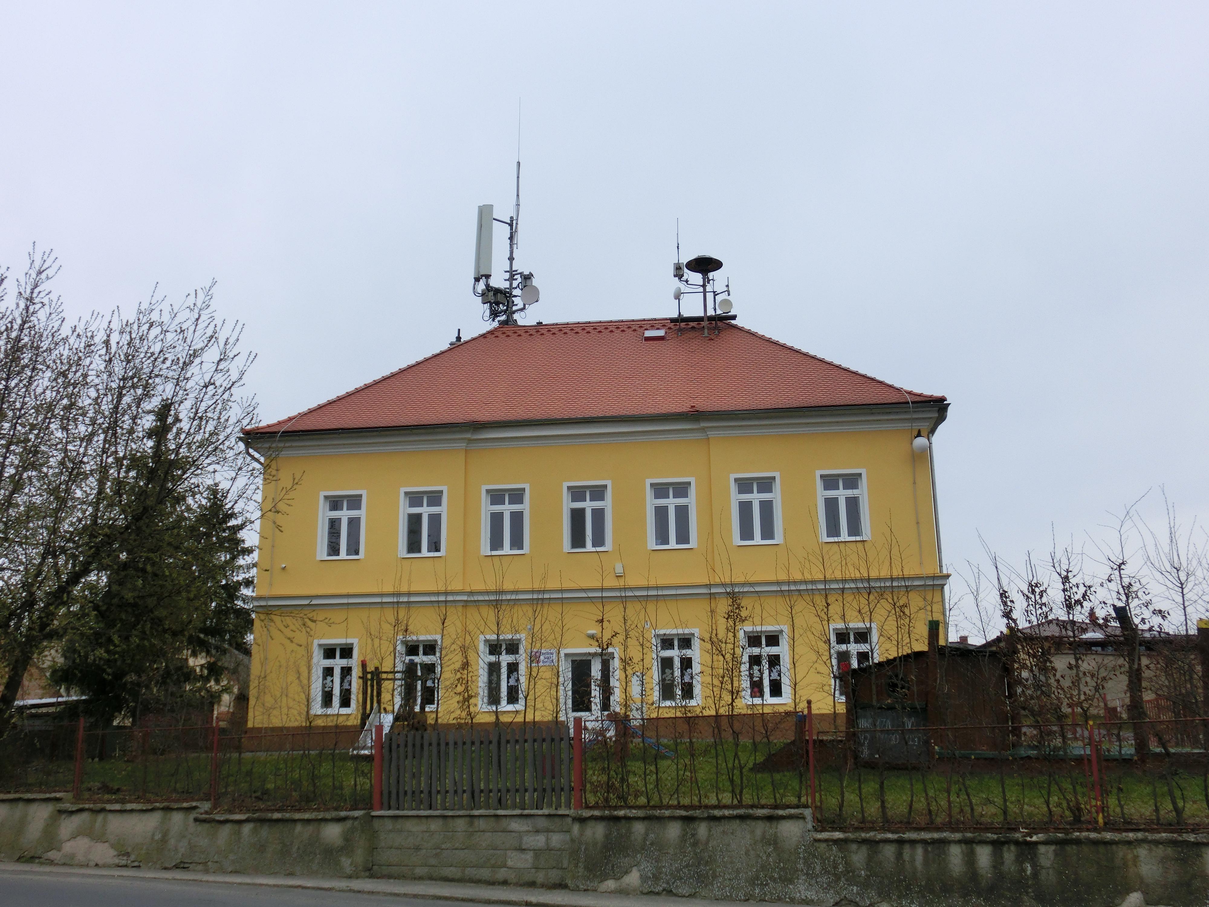 Chotěšov - obecní úřad foto 2