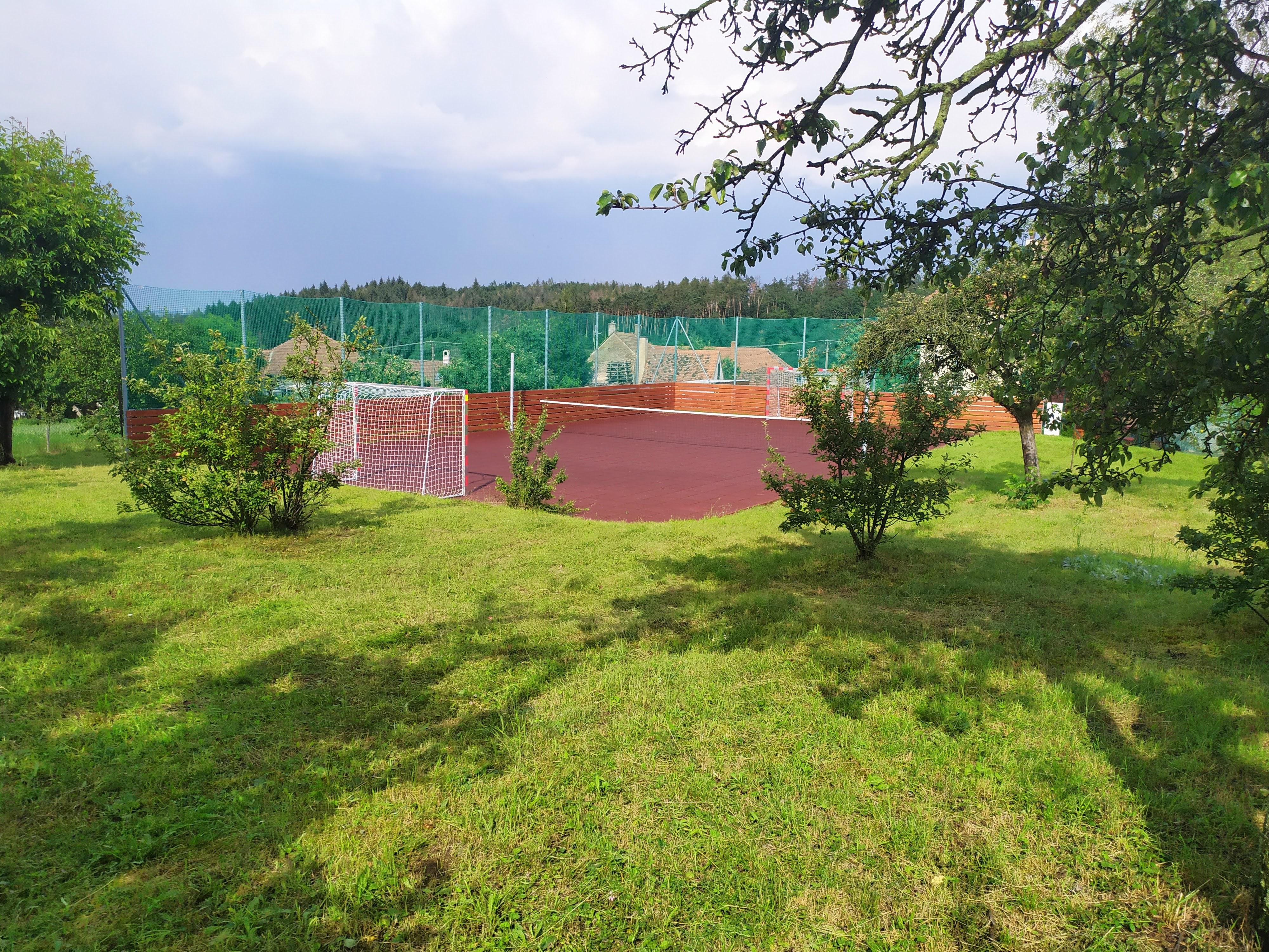 Hřiště Hluboké Mašůvky foto 3