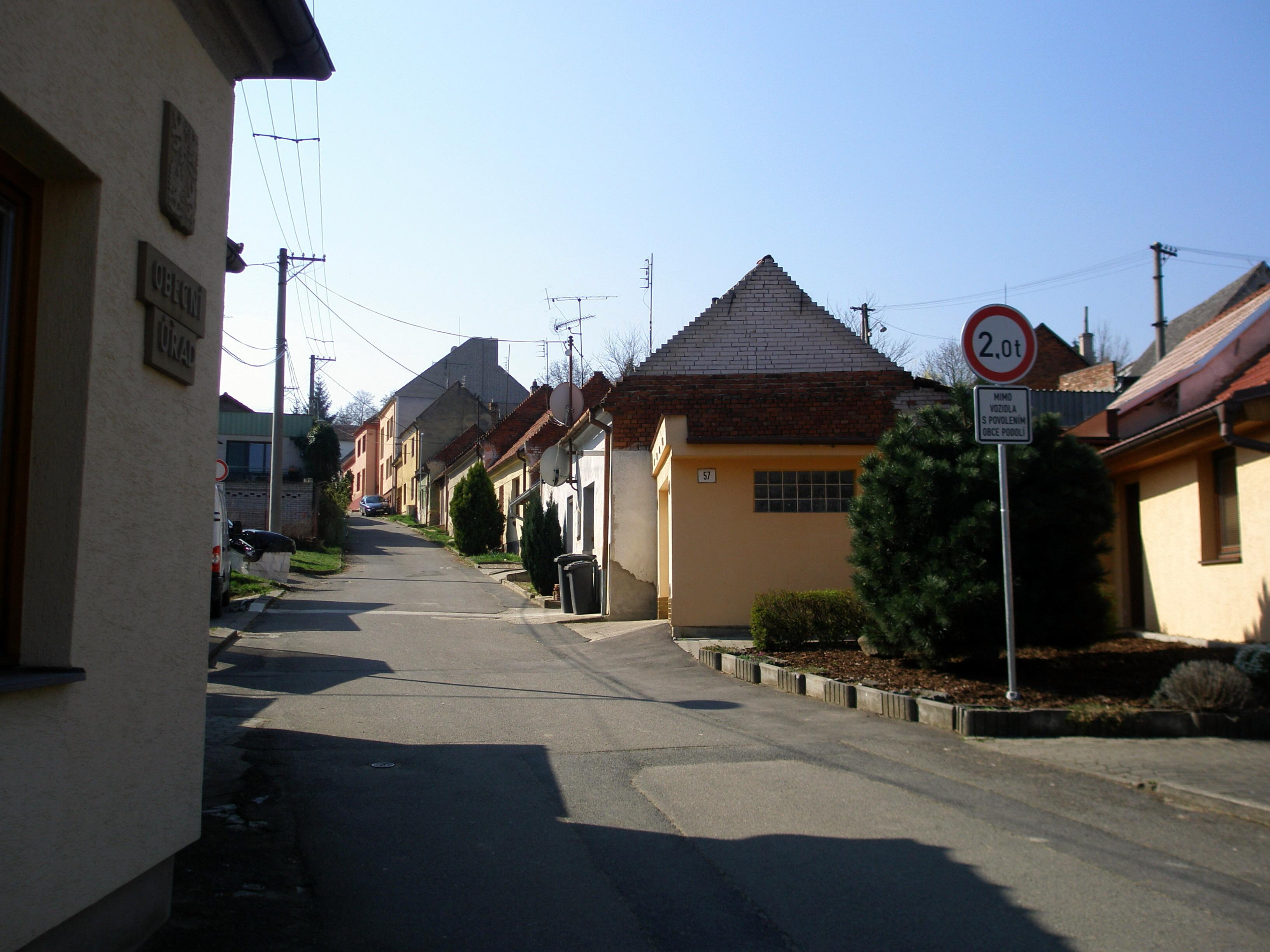 Podolí - obecní úřad foto 2