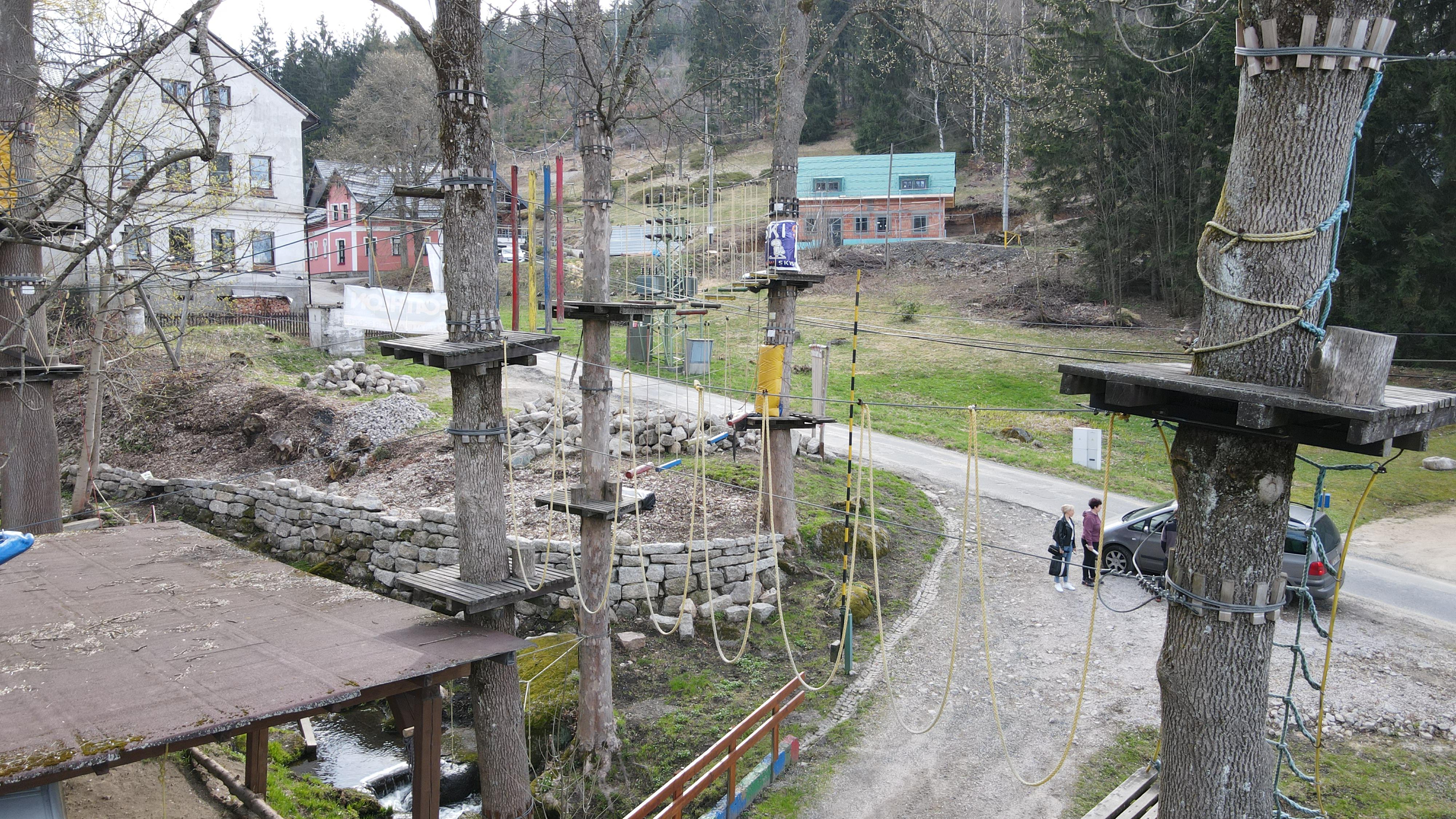 Lanový park Artur foto 2