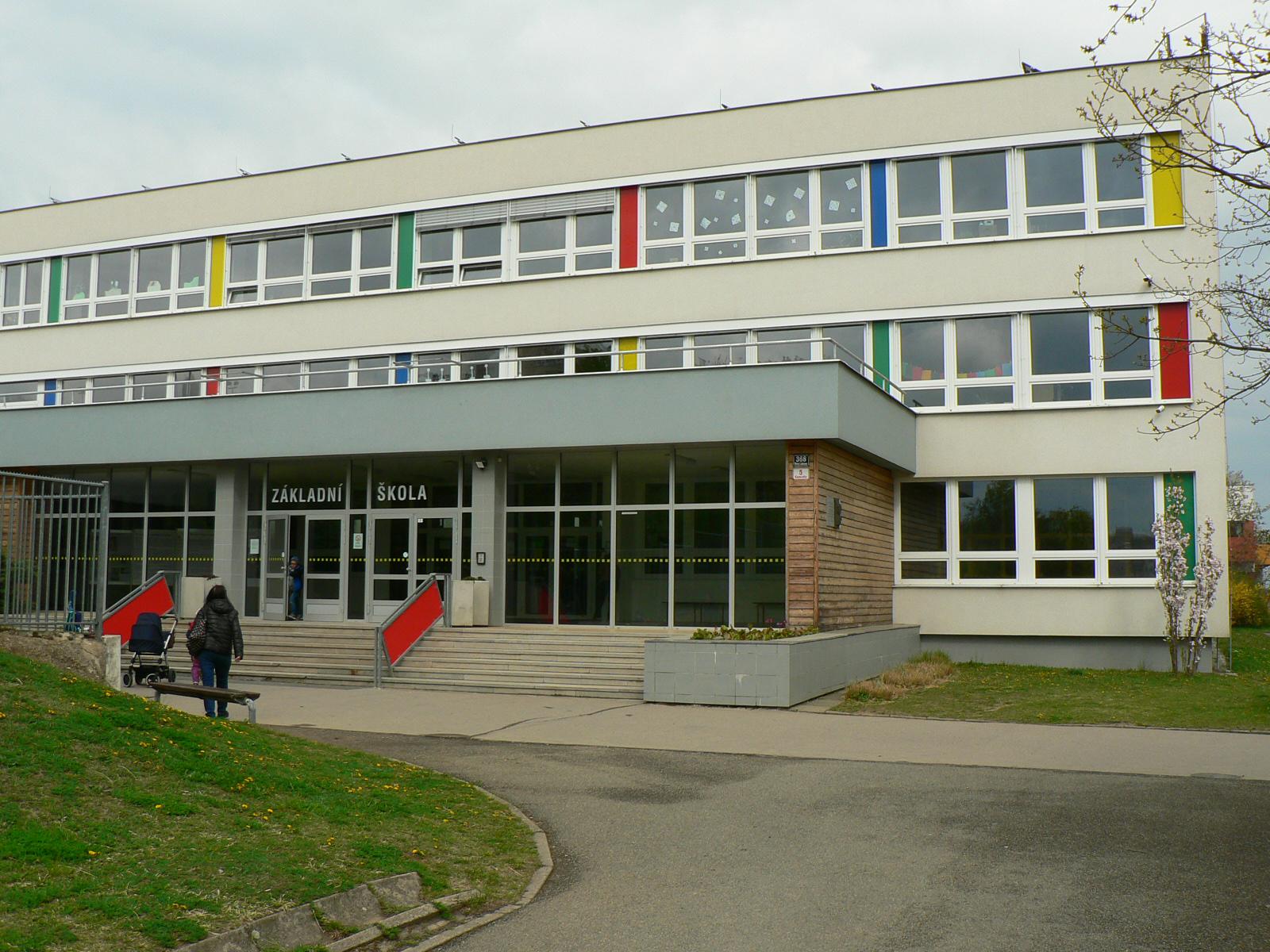 ZŠ Brno, Kamínky foto 2