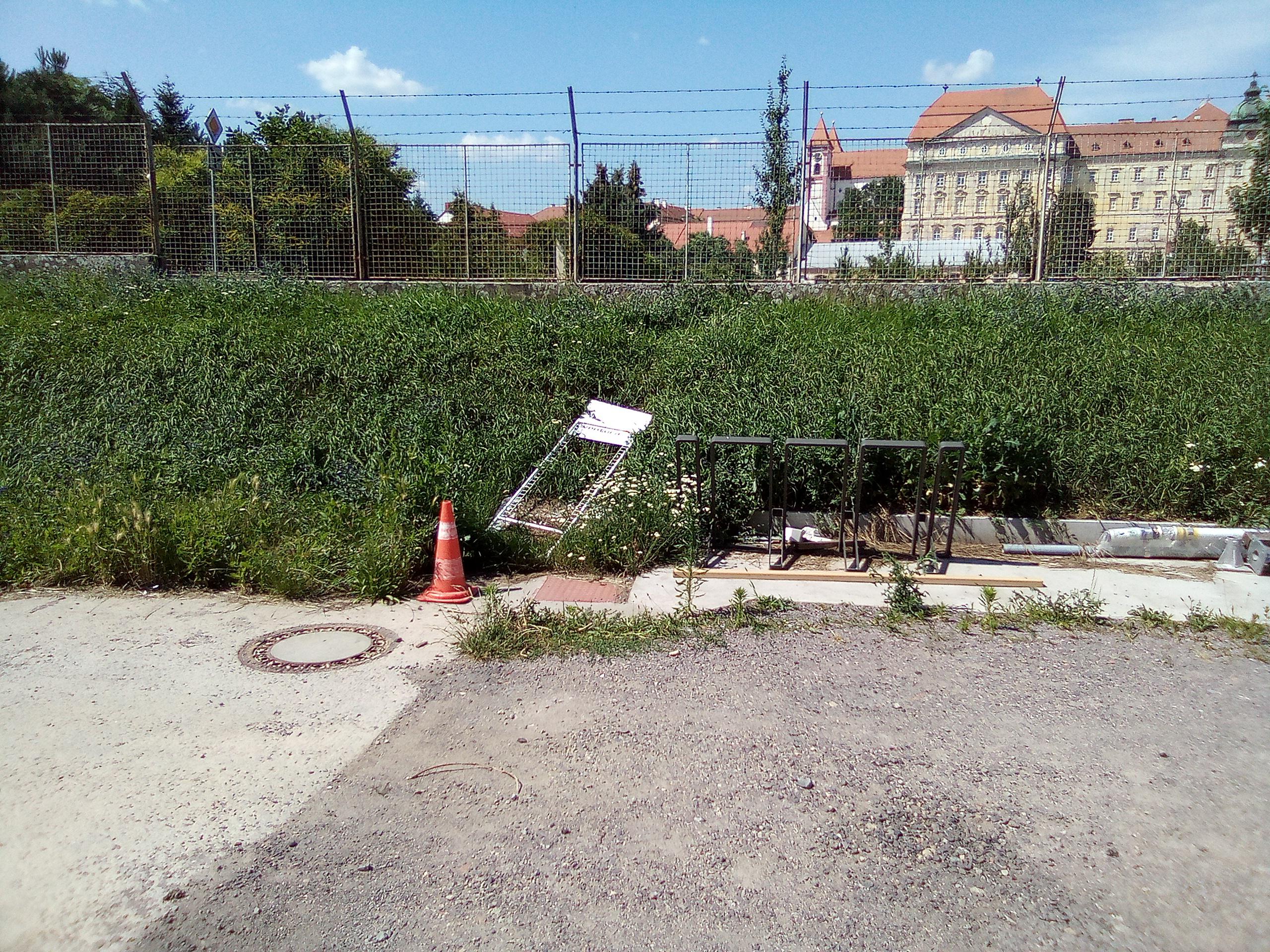 Nabíjecí stanice 1. Mezinárodní cykloturistické centrum služeb a informací v ČR foto 2