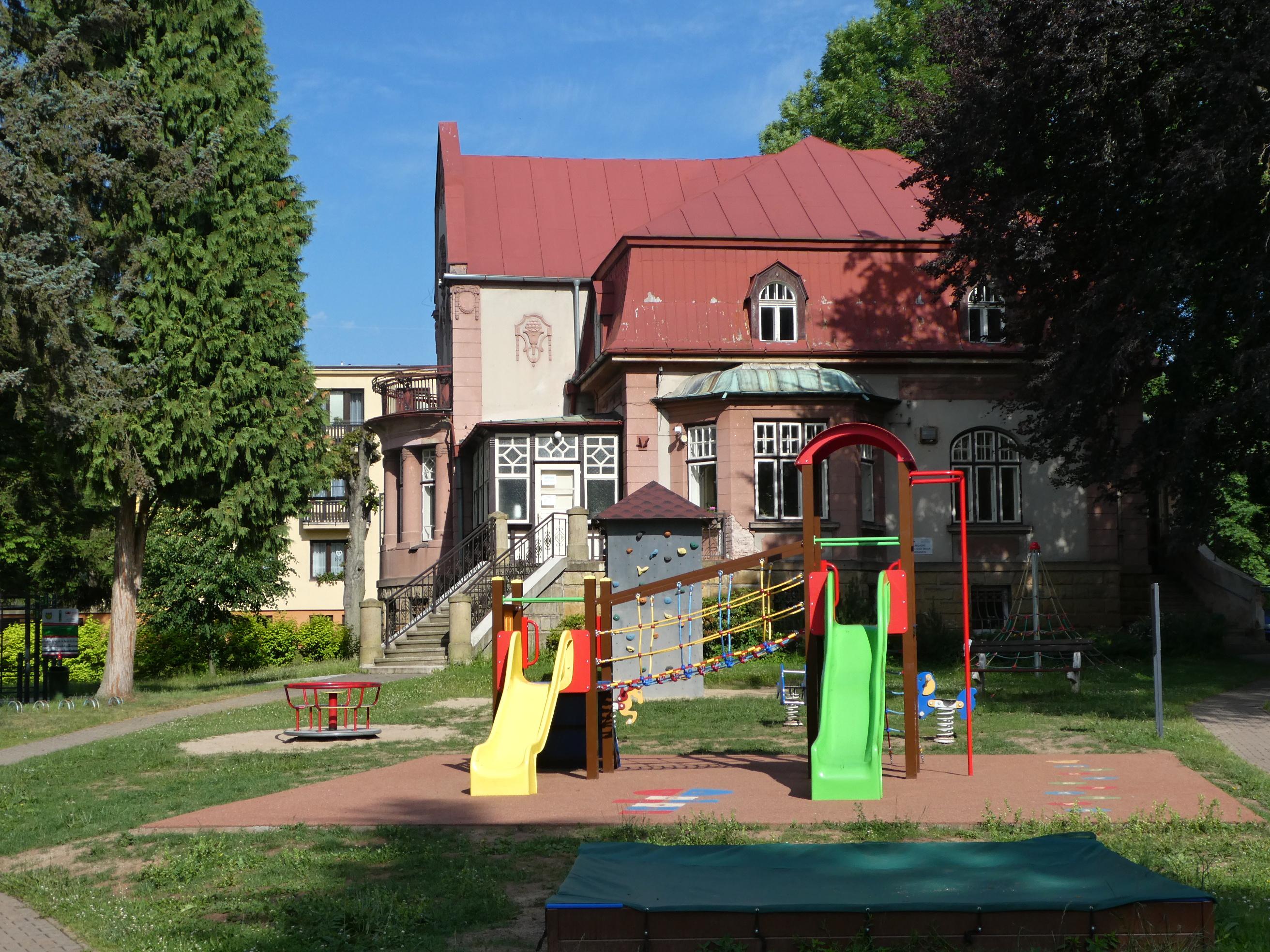 Městská knihovna Meziměstí foto 2