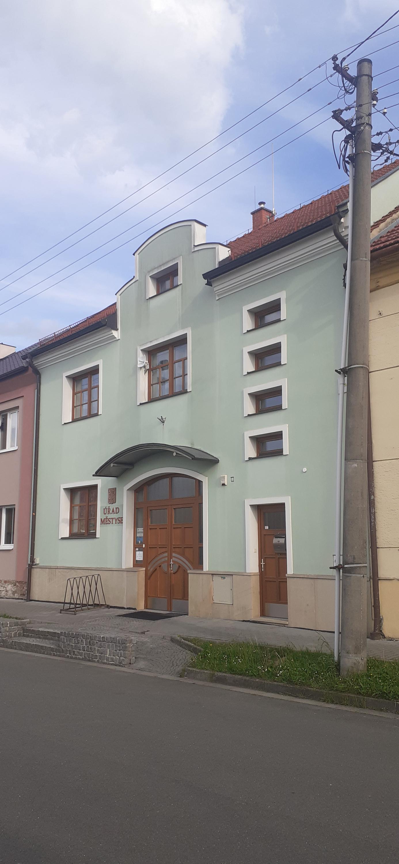 Nezamyslice - úřad městyse foto 2