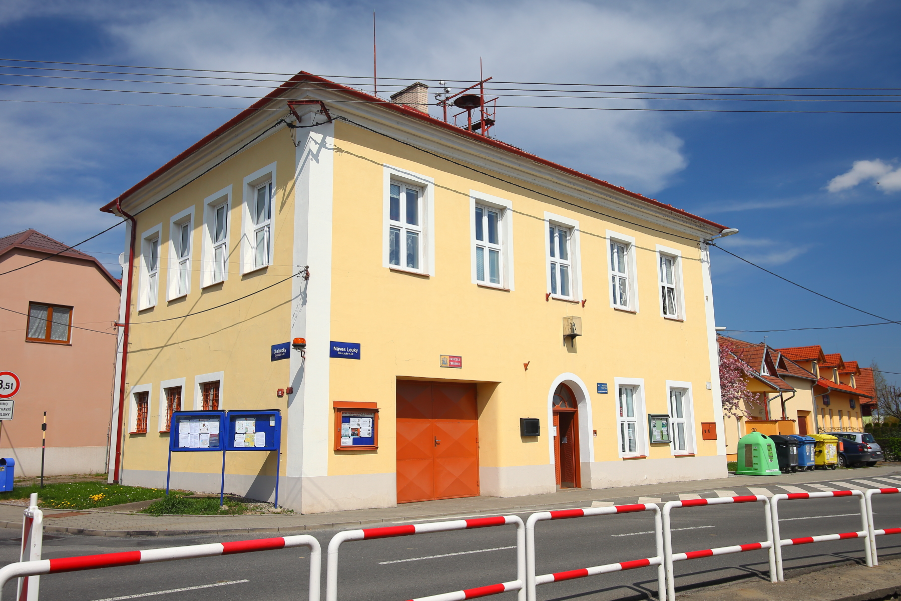 Knihovna Louky, pobočka Krajské knihovny Františka Bartoše ve Zlíně foto 2