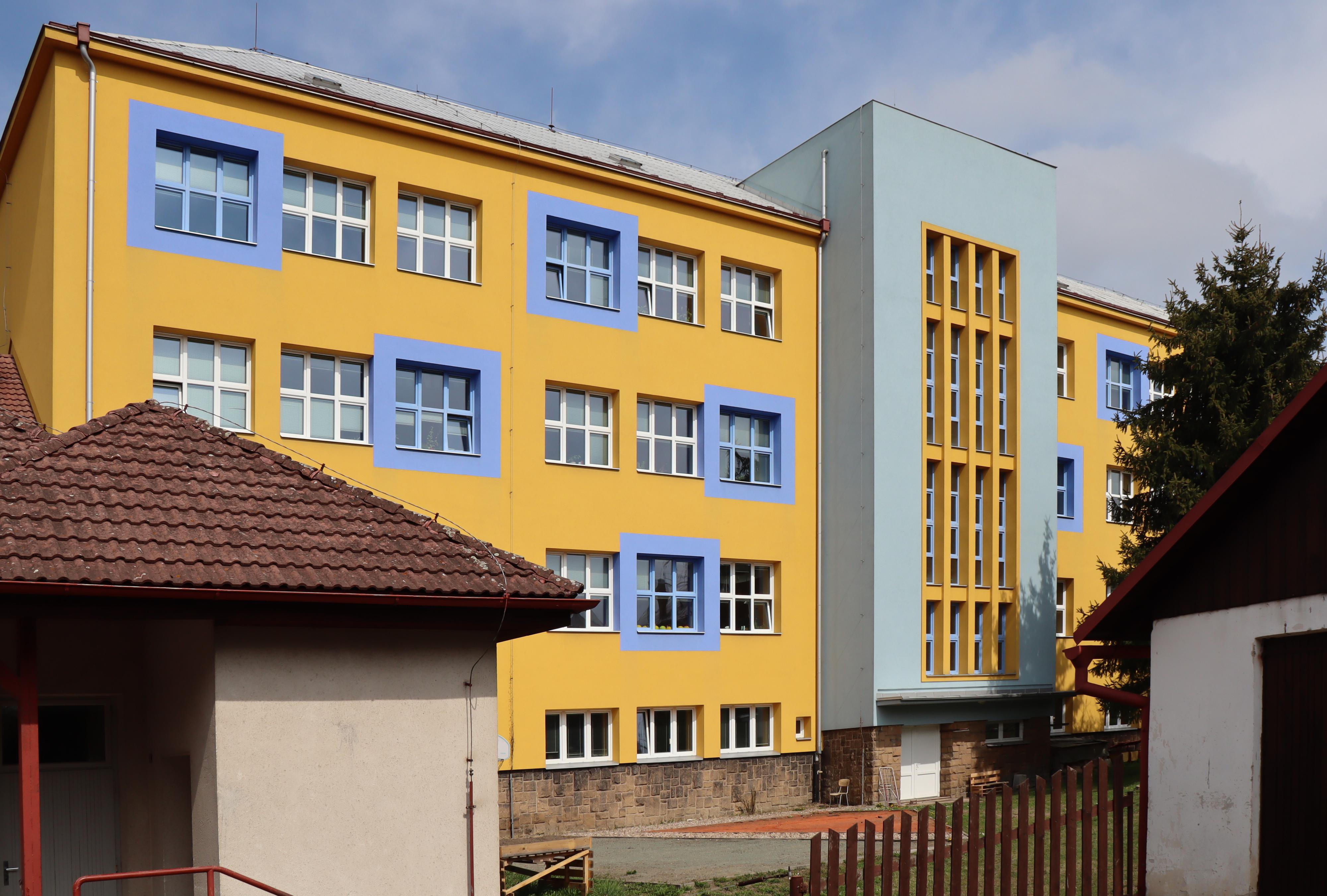 ZŠ Police nad Metují foto 6