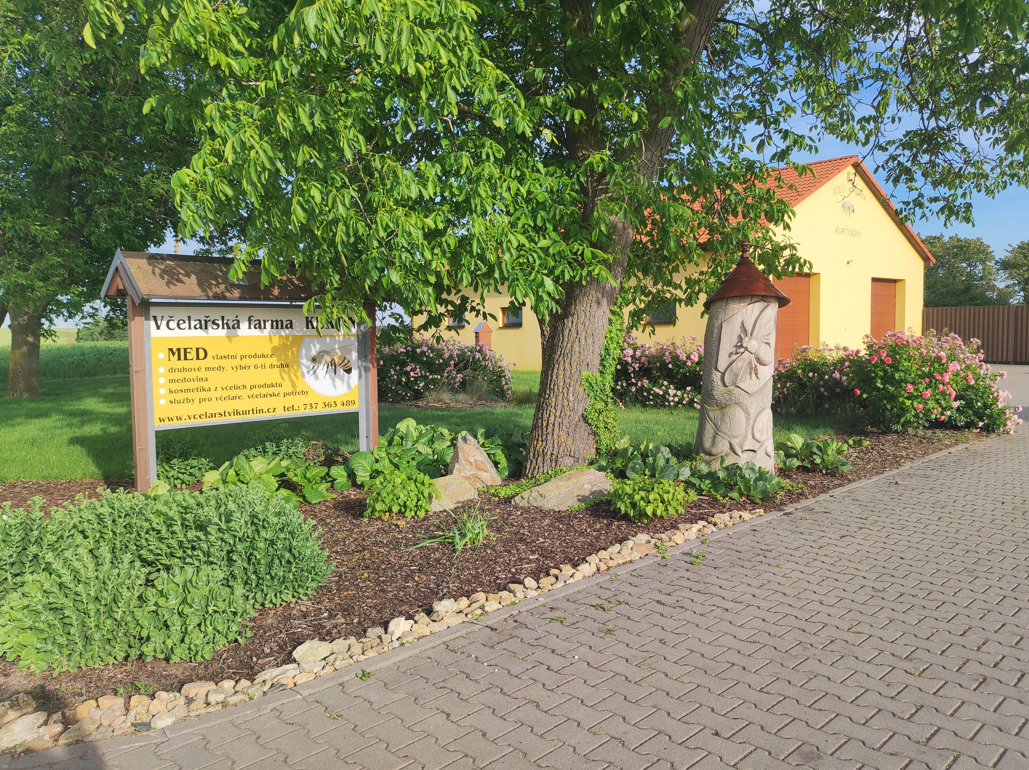 Včelařská farma Kurtin