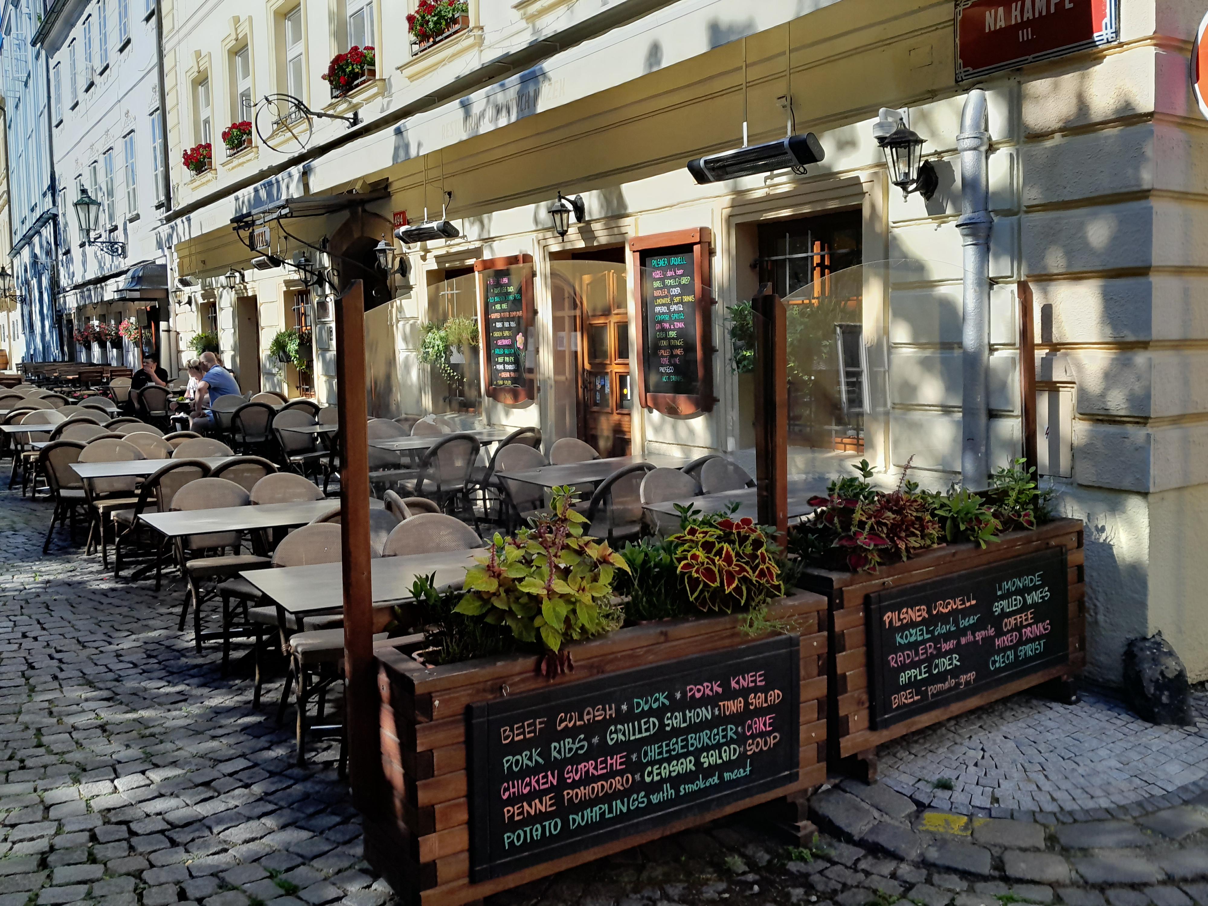 Restaurace U Zlatých nůžek foto 3