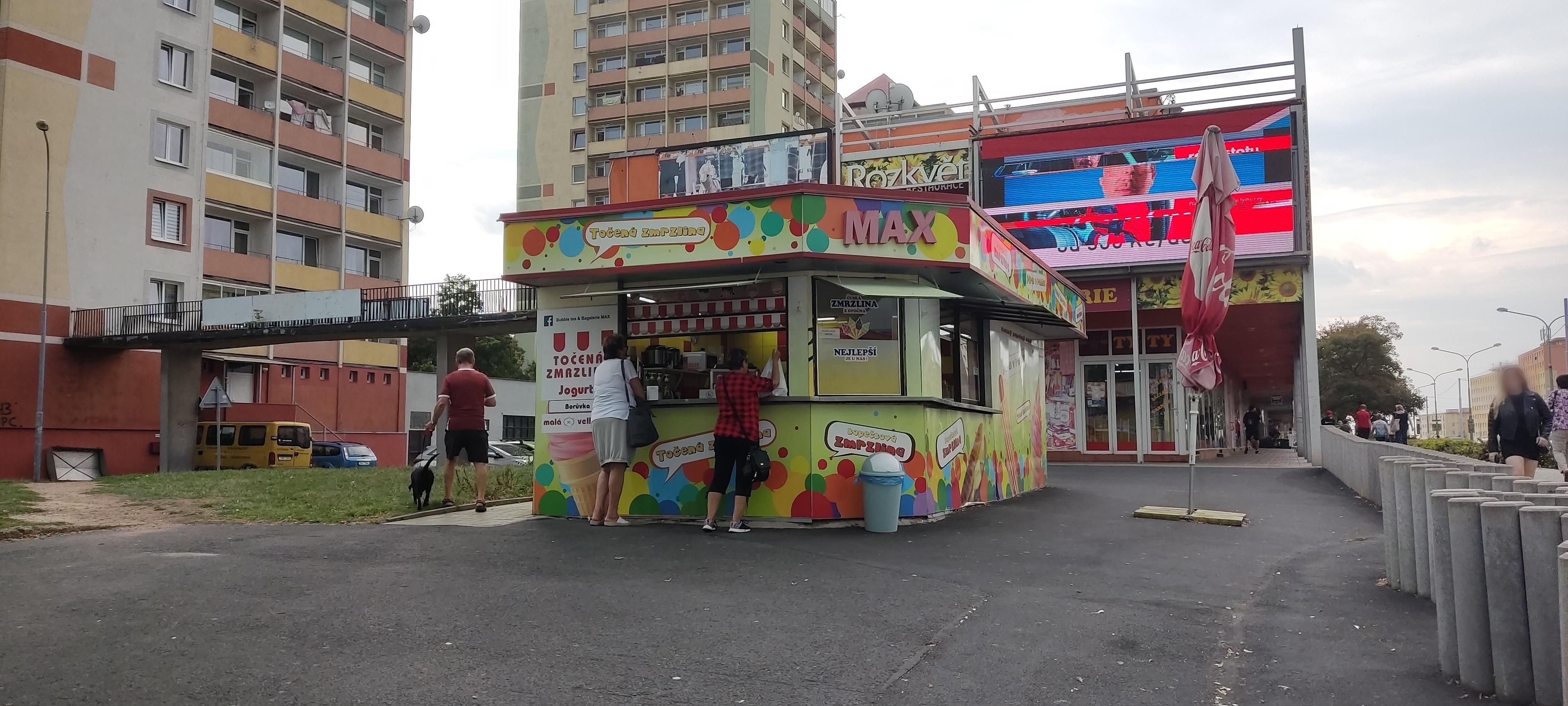 Občerstvení tř. Budovatelů foto 3