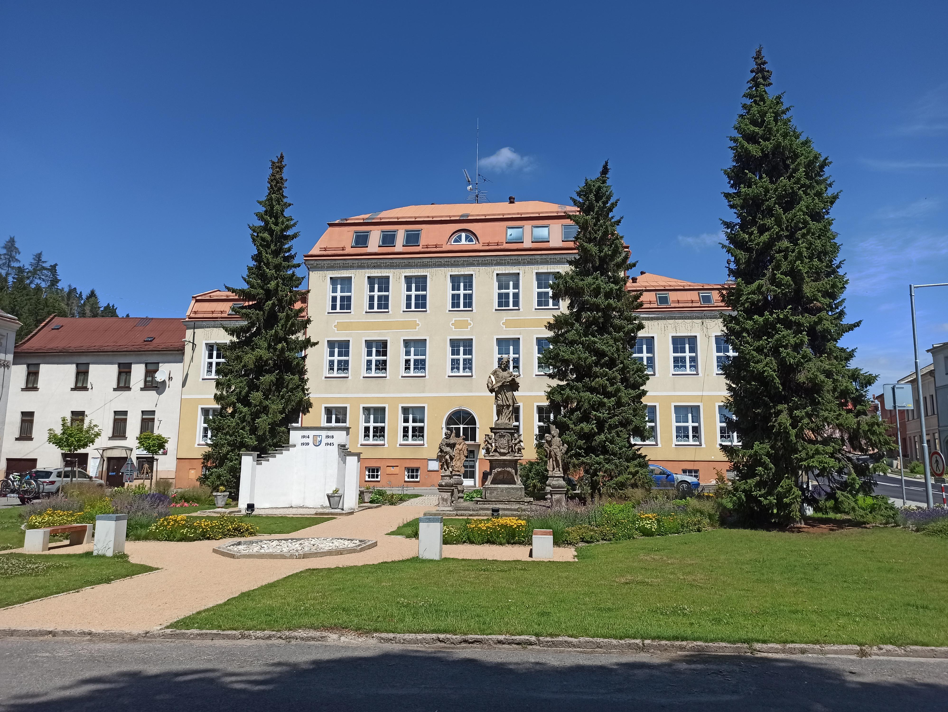 ZŠ Březová nad Svitavou, Moravské náměstí foto 3