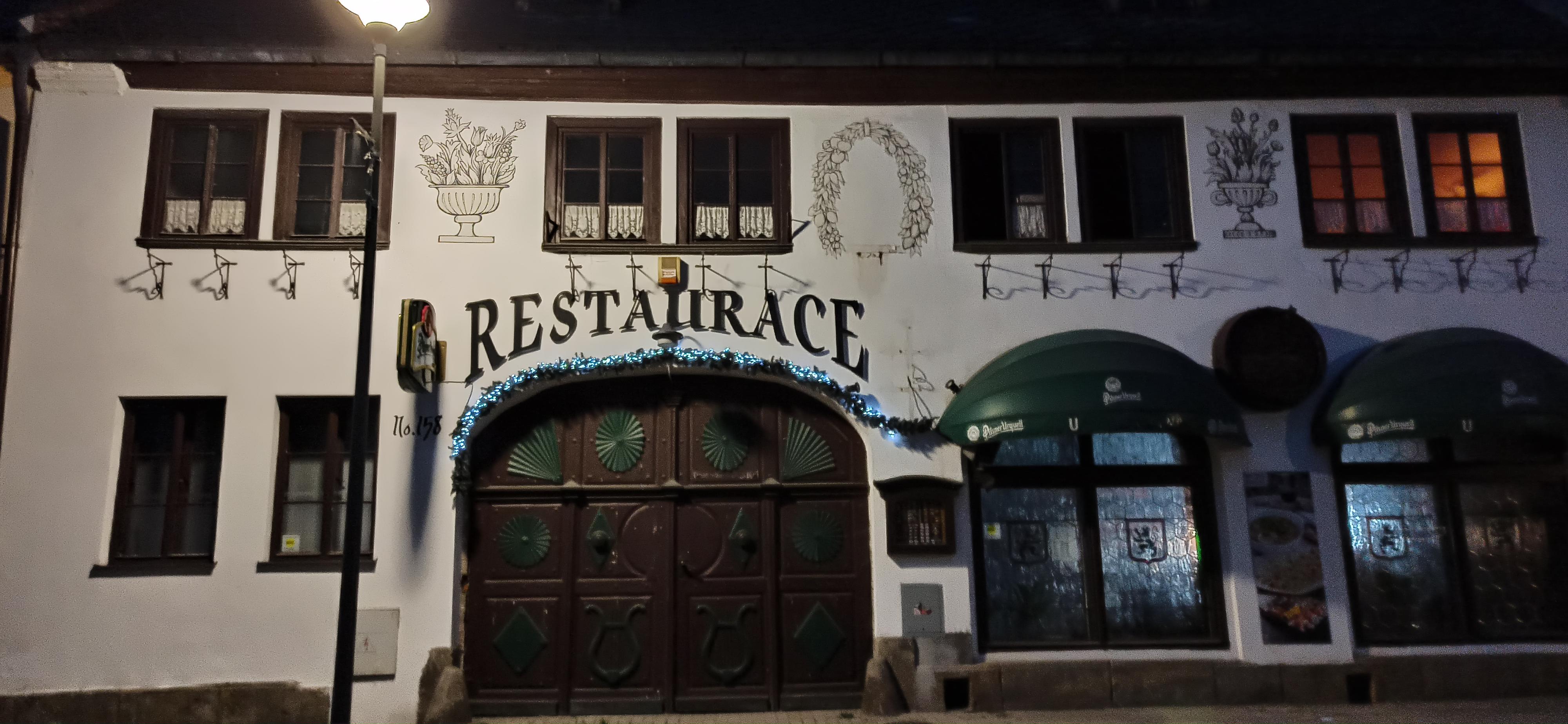 Vietnamská restaurace náměstí Míru 158 foto 3