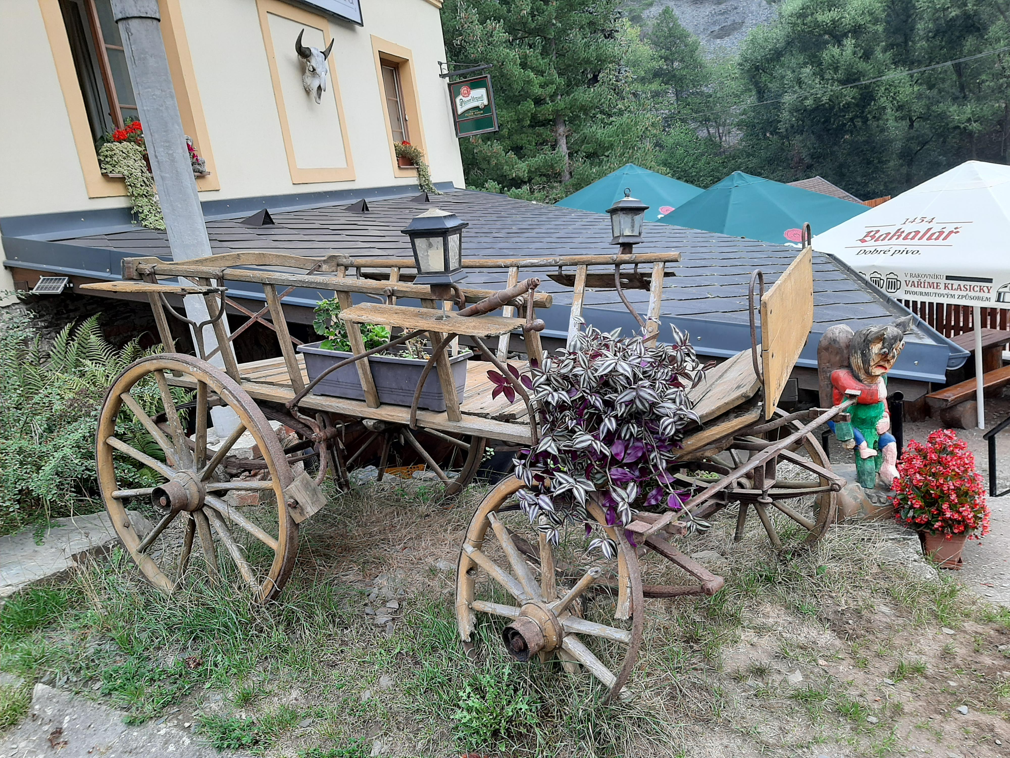 Klub Hubert - Hostinec u kamenného mostu foto 5