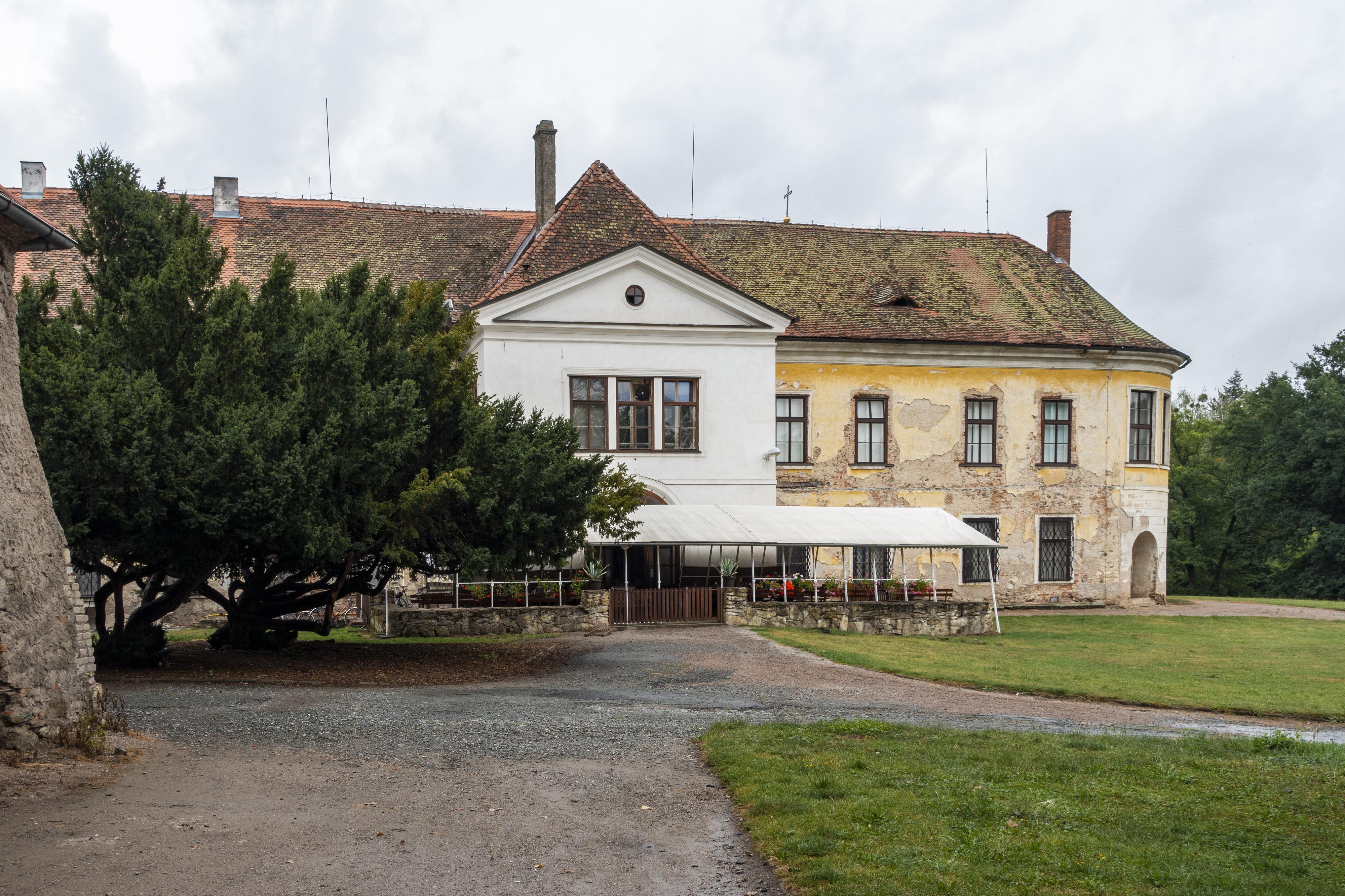 Restaurace Zámek Choltice