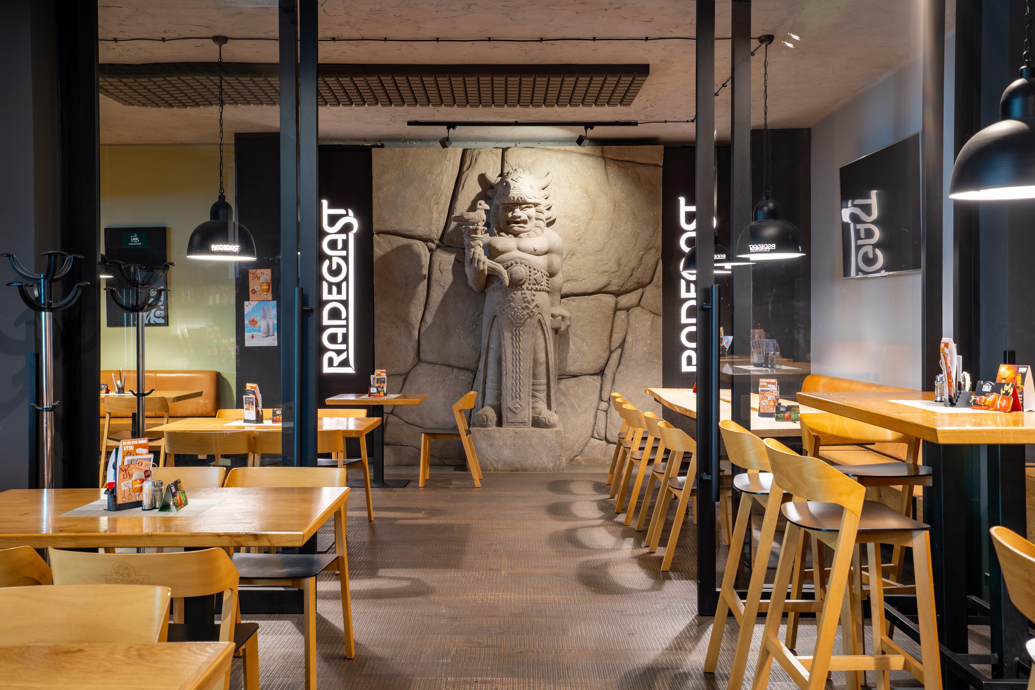 Radegastovna Tankovna foto 1