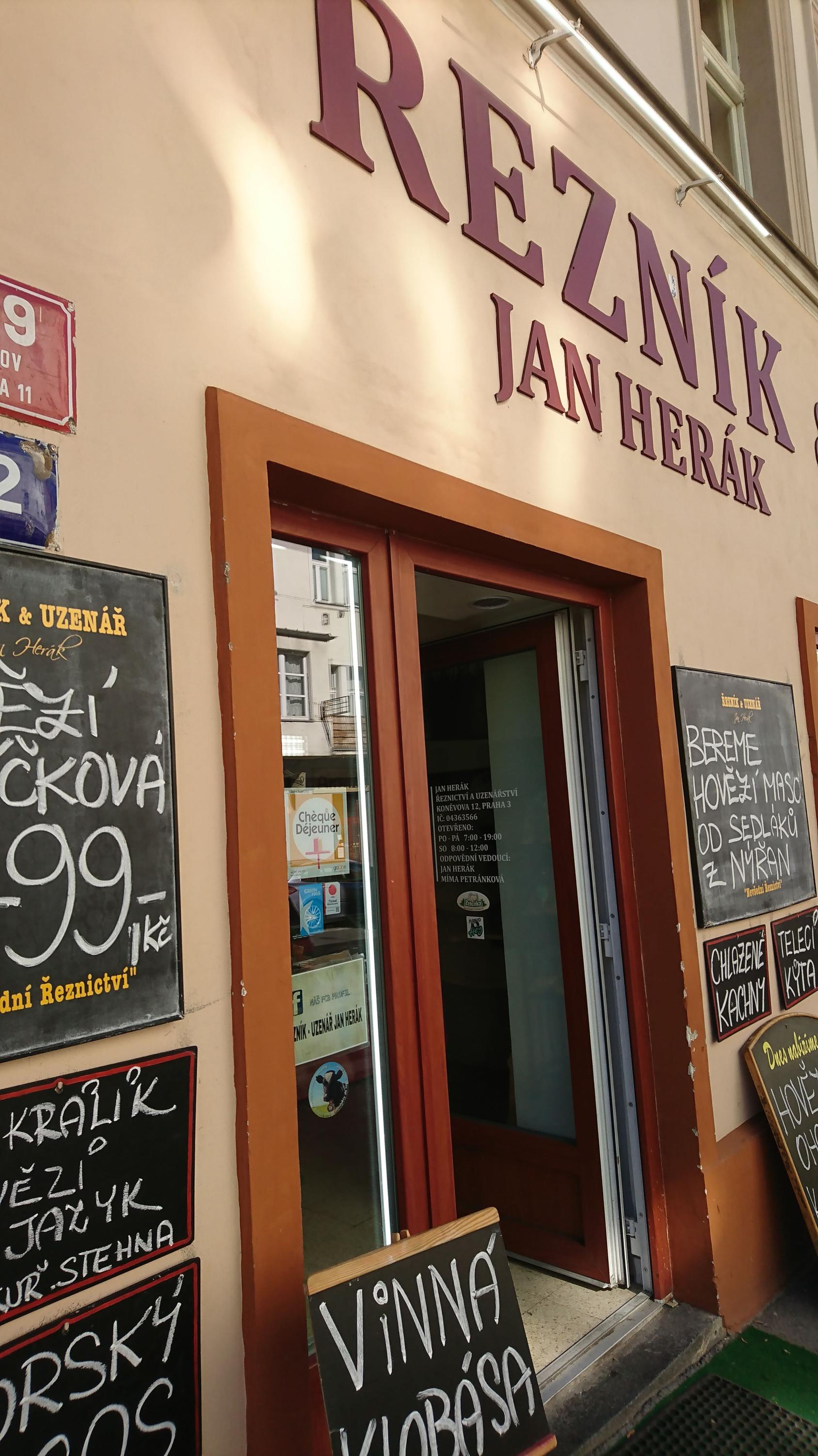 Řezník - Uzenář Jan Herák foto 2