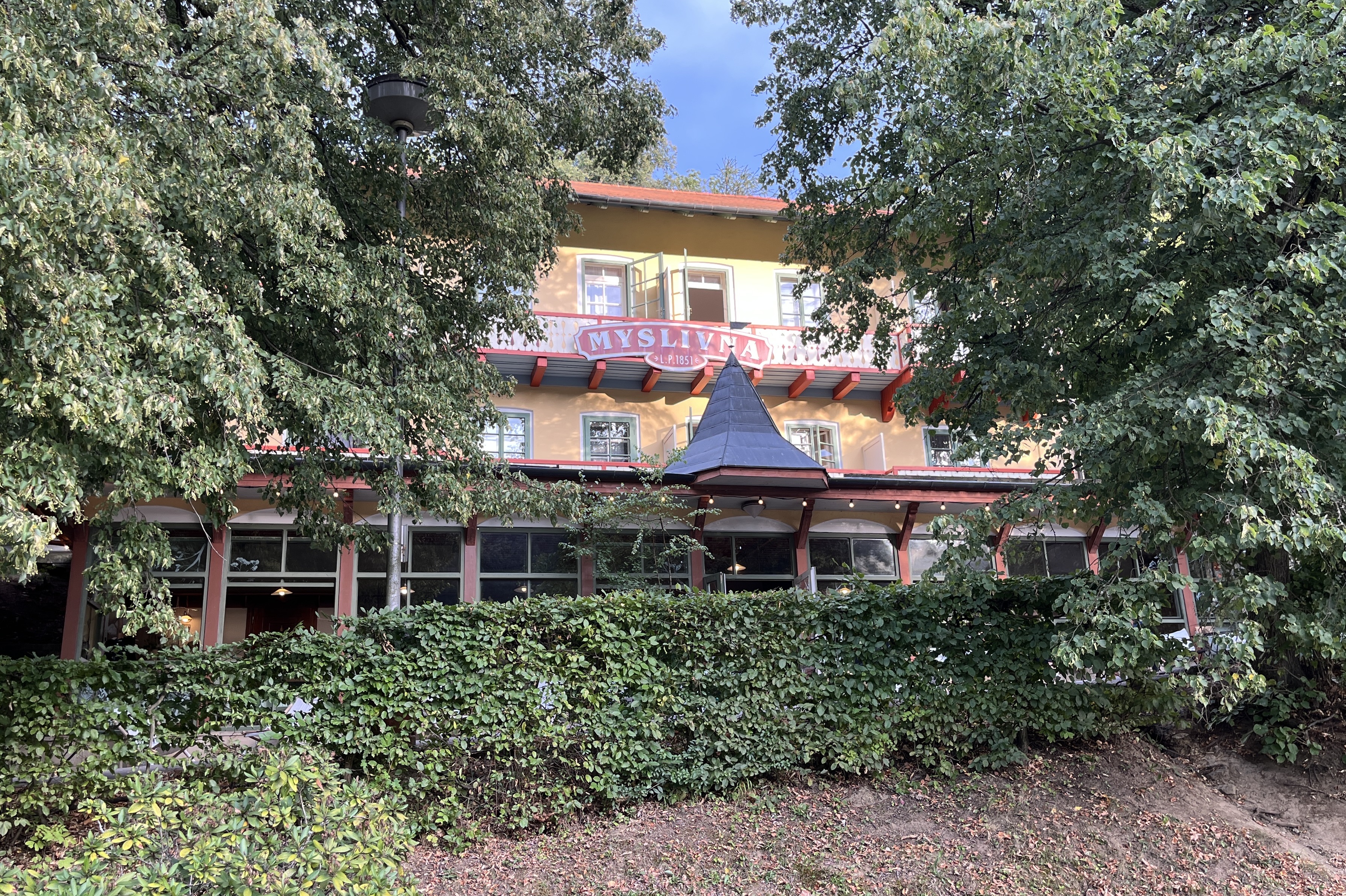 Kavárna v Myslivně foto 4